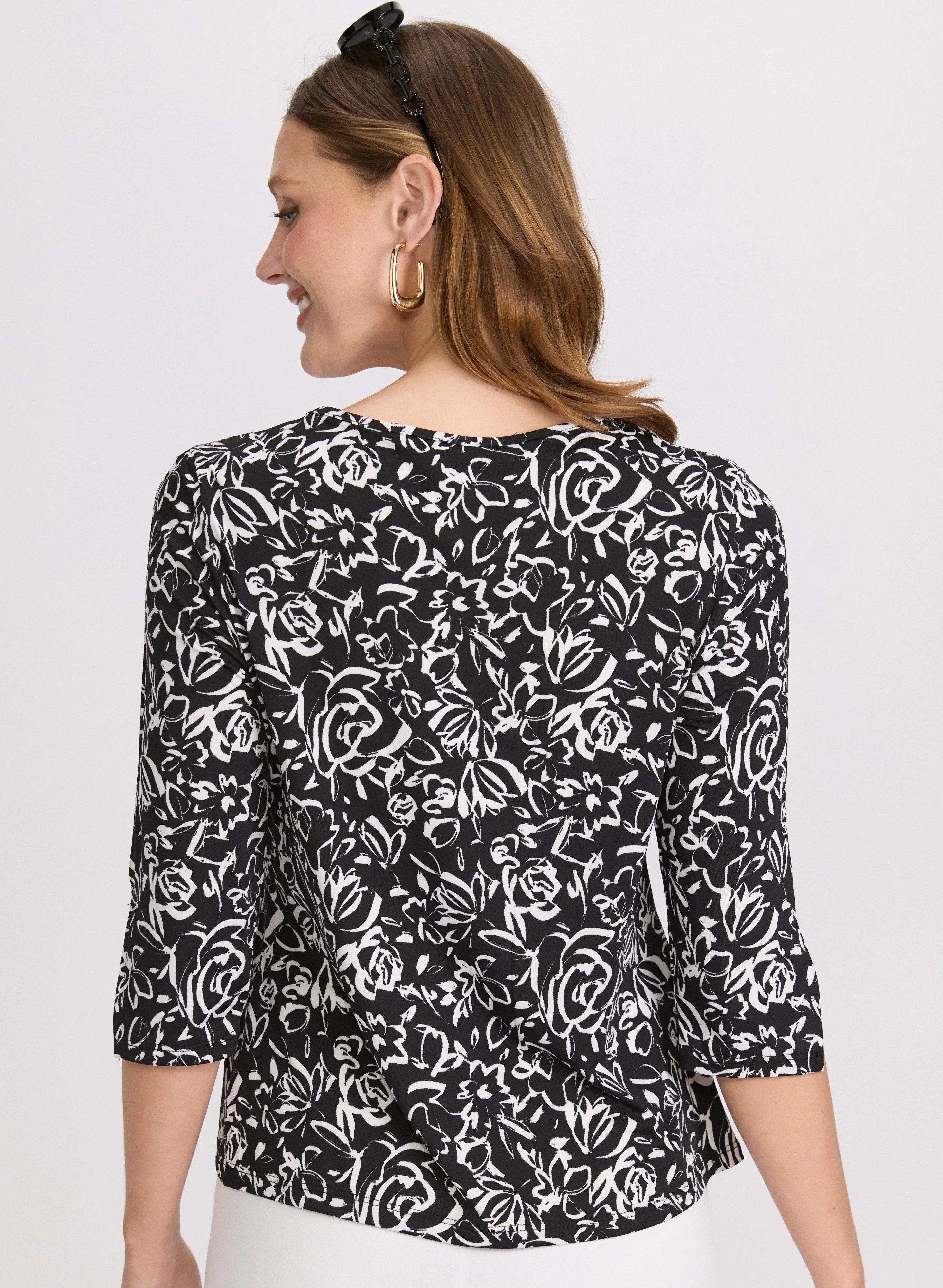 Sketch Floral Print Top sold by Laura product image thumbnail 2