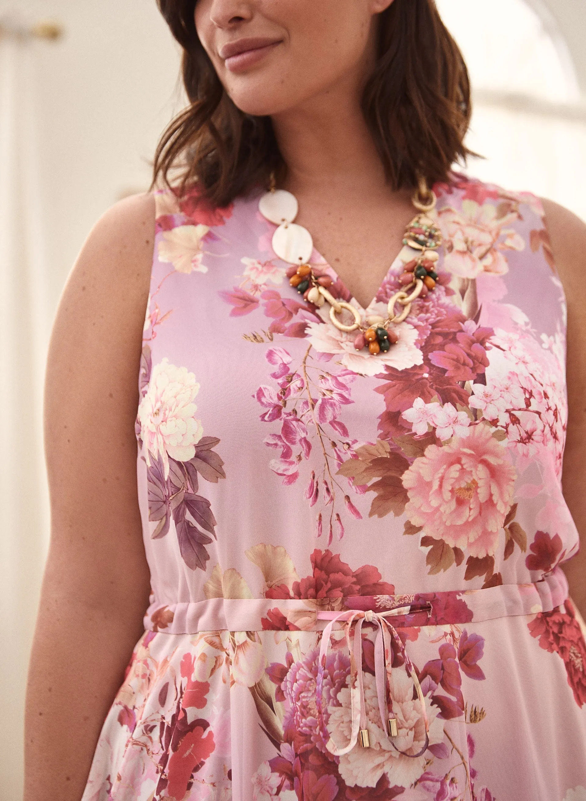 Floral Print Chiffon Midi Dress sold by Laura product image thumbnail 4