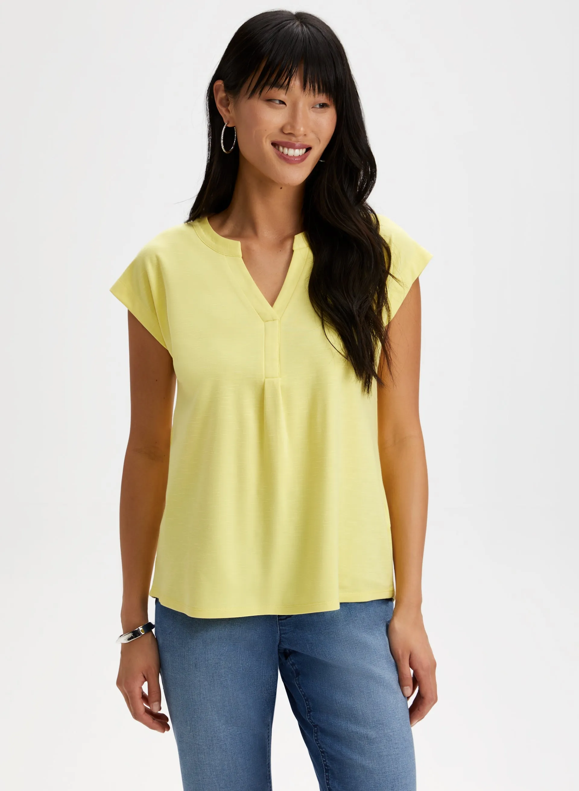 Open V-Neck Tee sold by Laura product image thumbnail 5