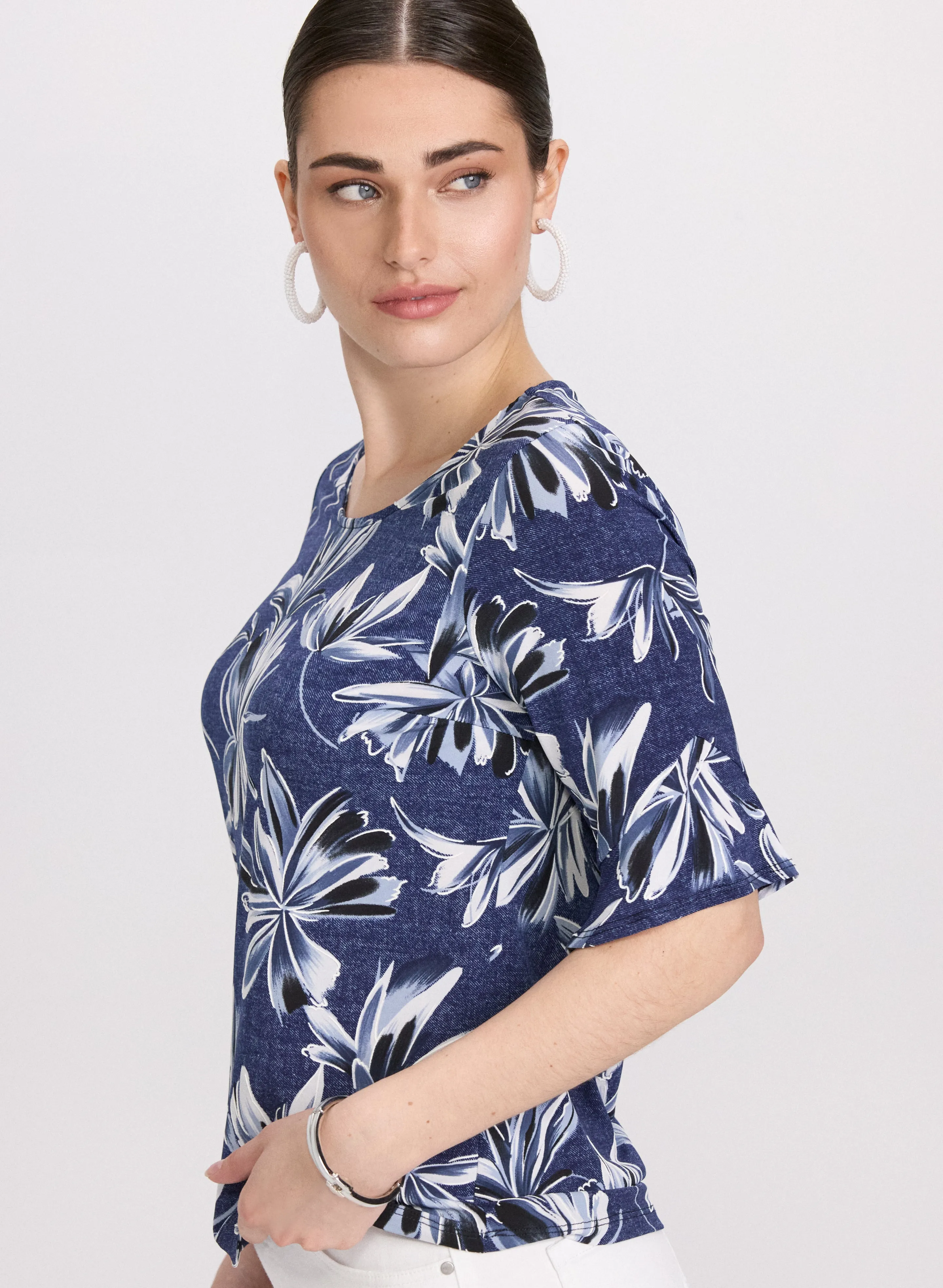 Floral Print Top sold by Laura product image thumbnail 2