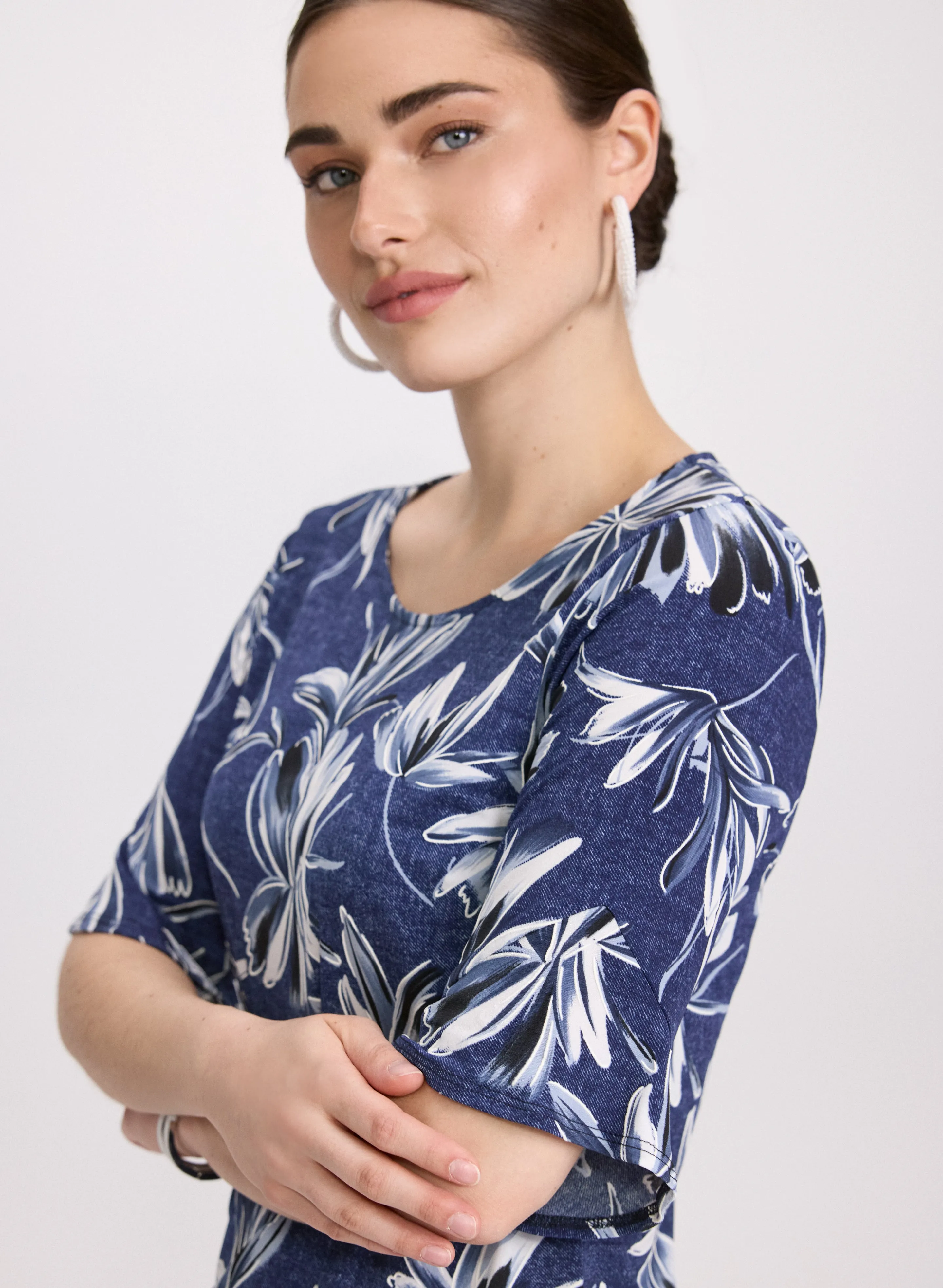 Floral Print Top sold by Laura product image thumbnail 5