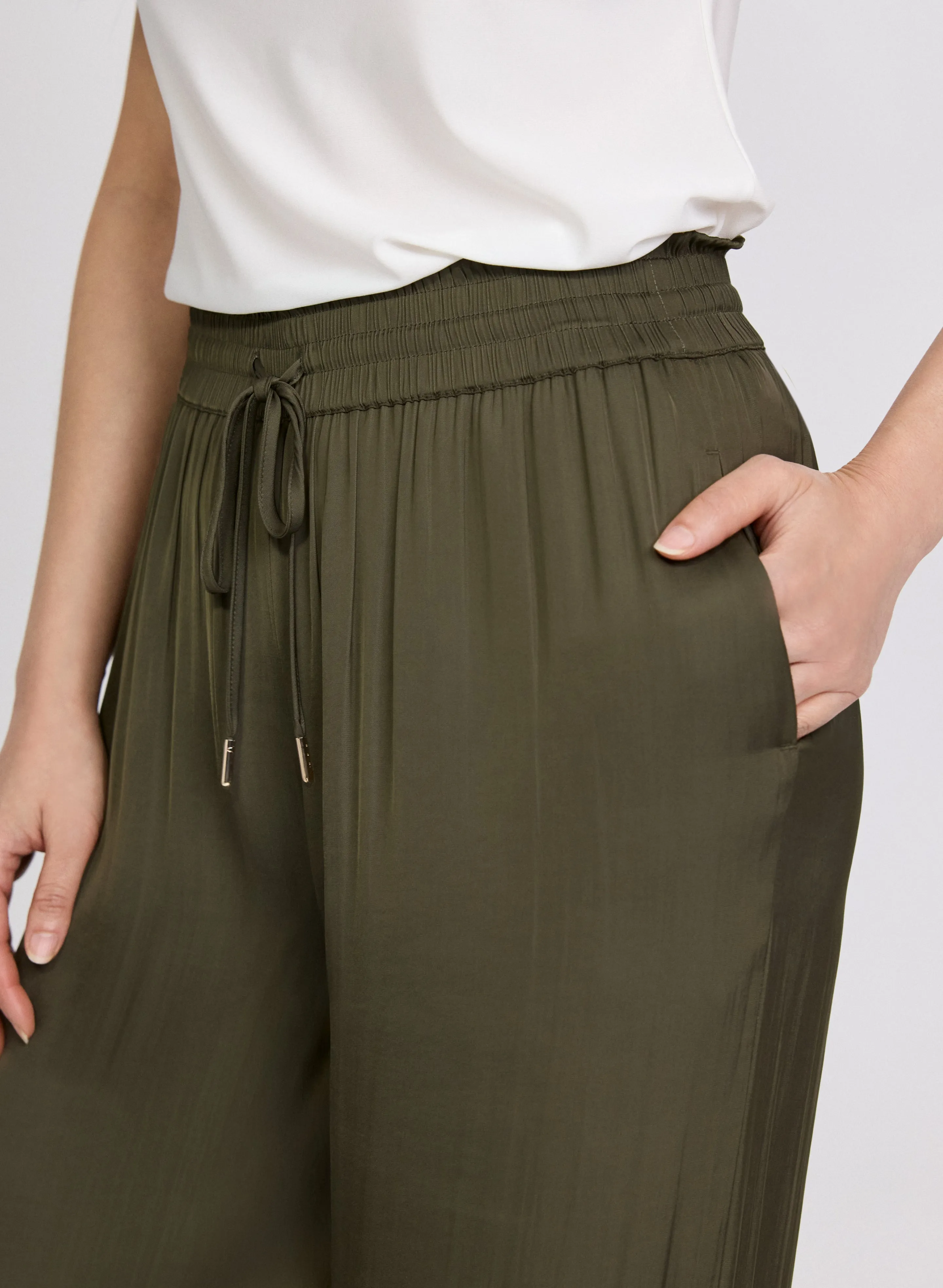 Olivia Satin Wide-Leg Pants sold by Laura product image thumbnail 5