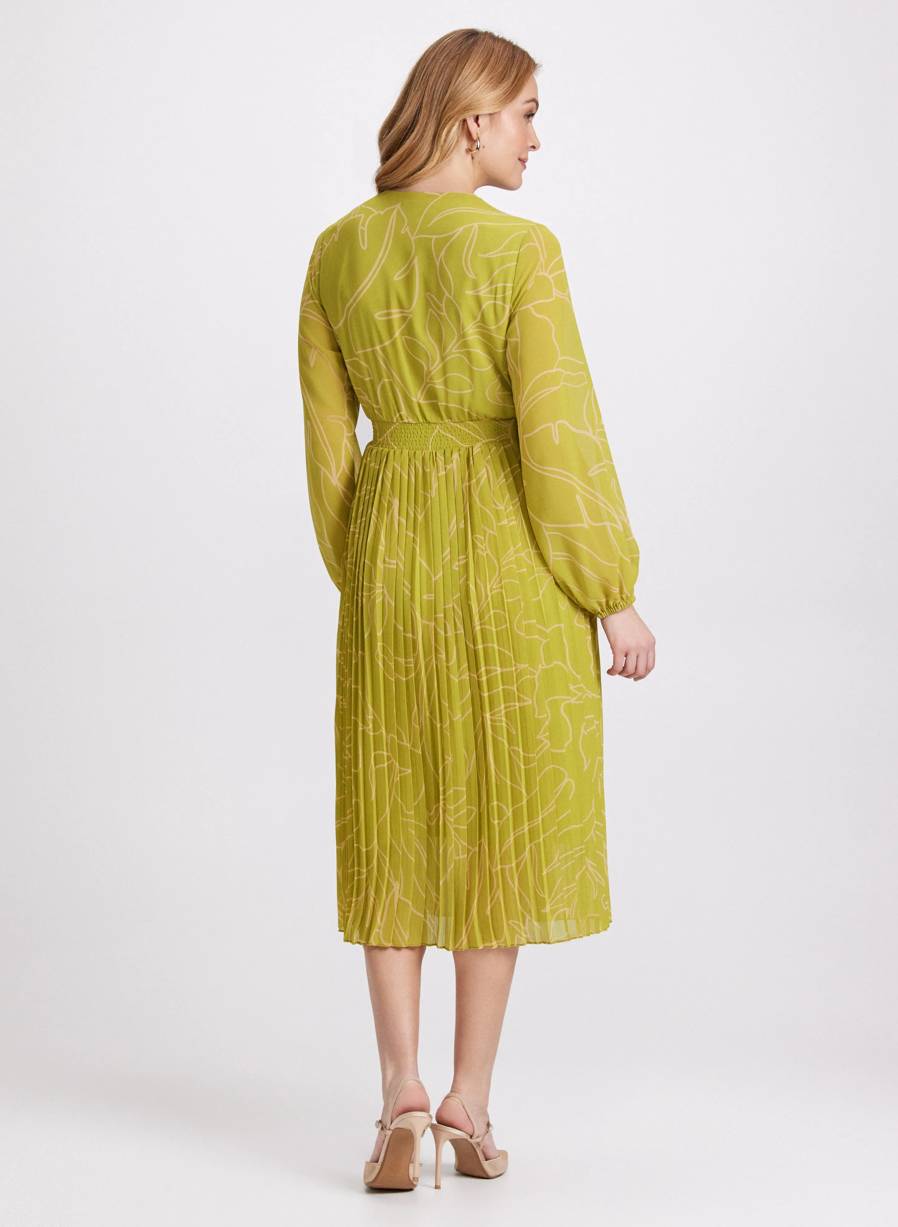 Leaf Print Plissé Dress sold by Laura product image thumbnail 3