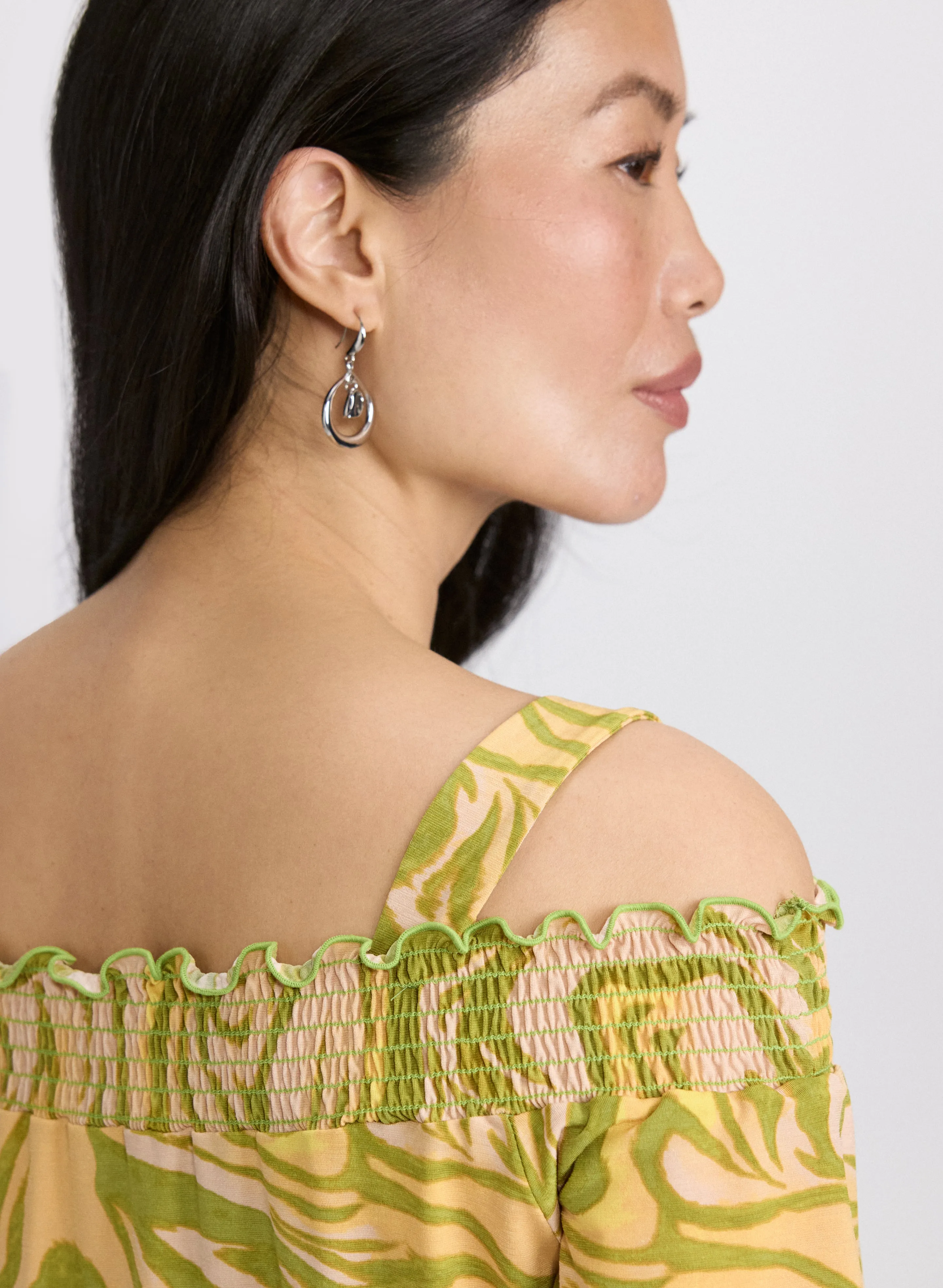 Abstract Off-Shoulder Top sold by Laura product image thumbnail 5