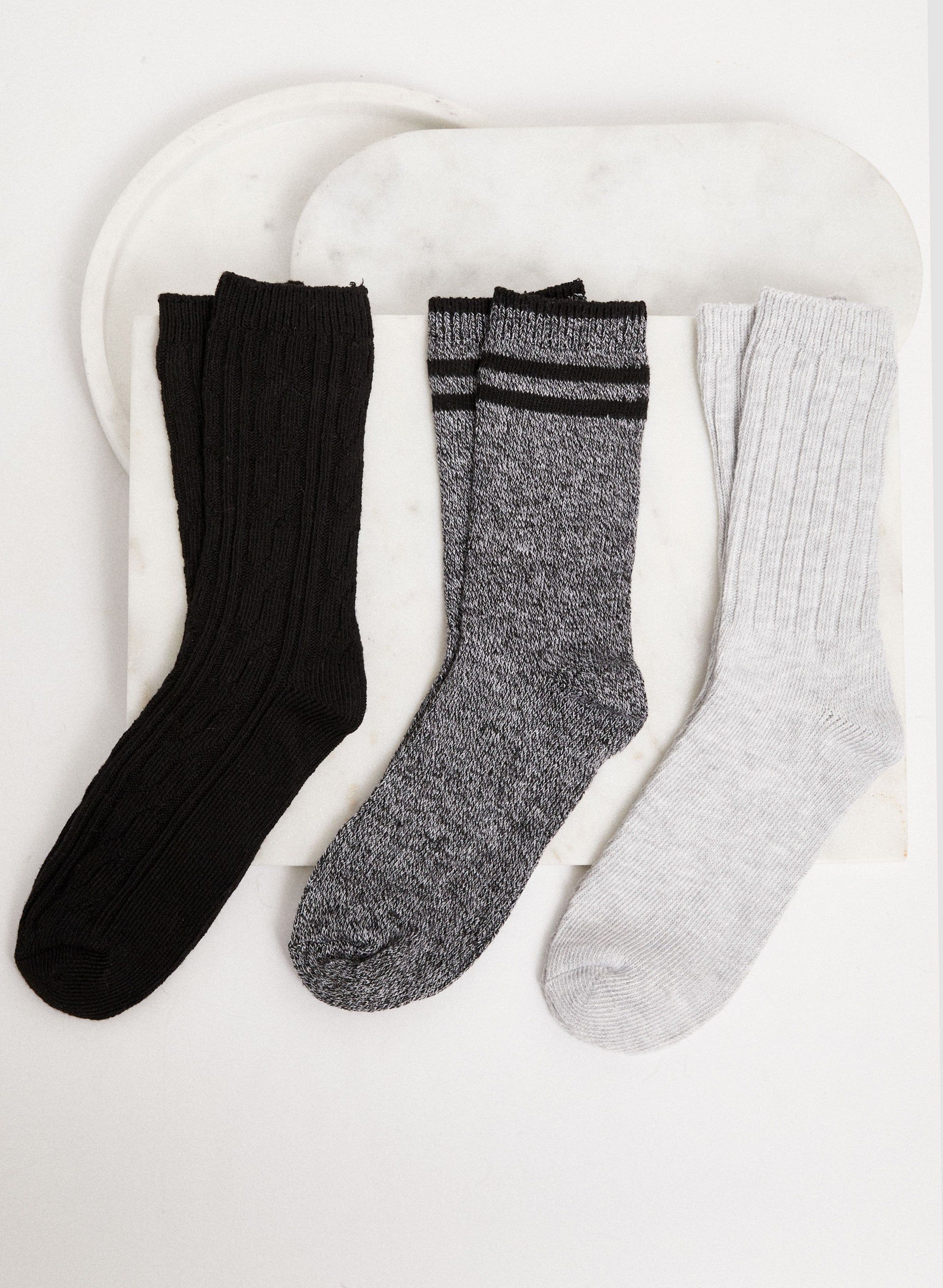 Christian Siriano - 3-Pack Crew Socks sold by Laura product image thumbnail 2