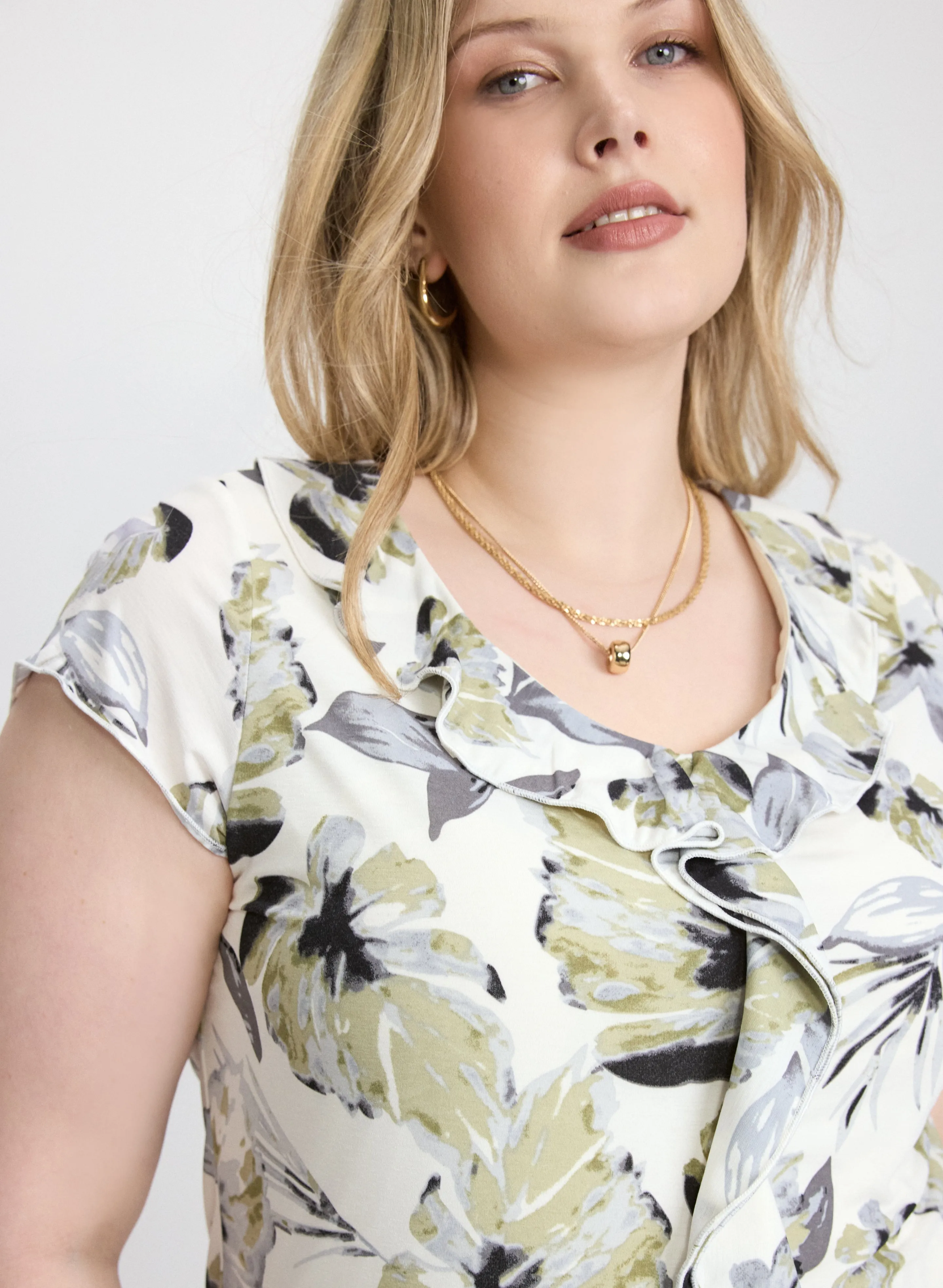 Floral Ruffle Front Top sold by Laura product image thumbnail 2