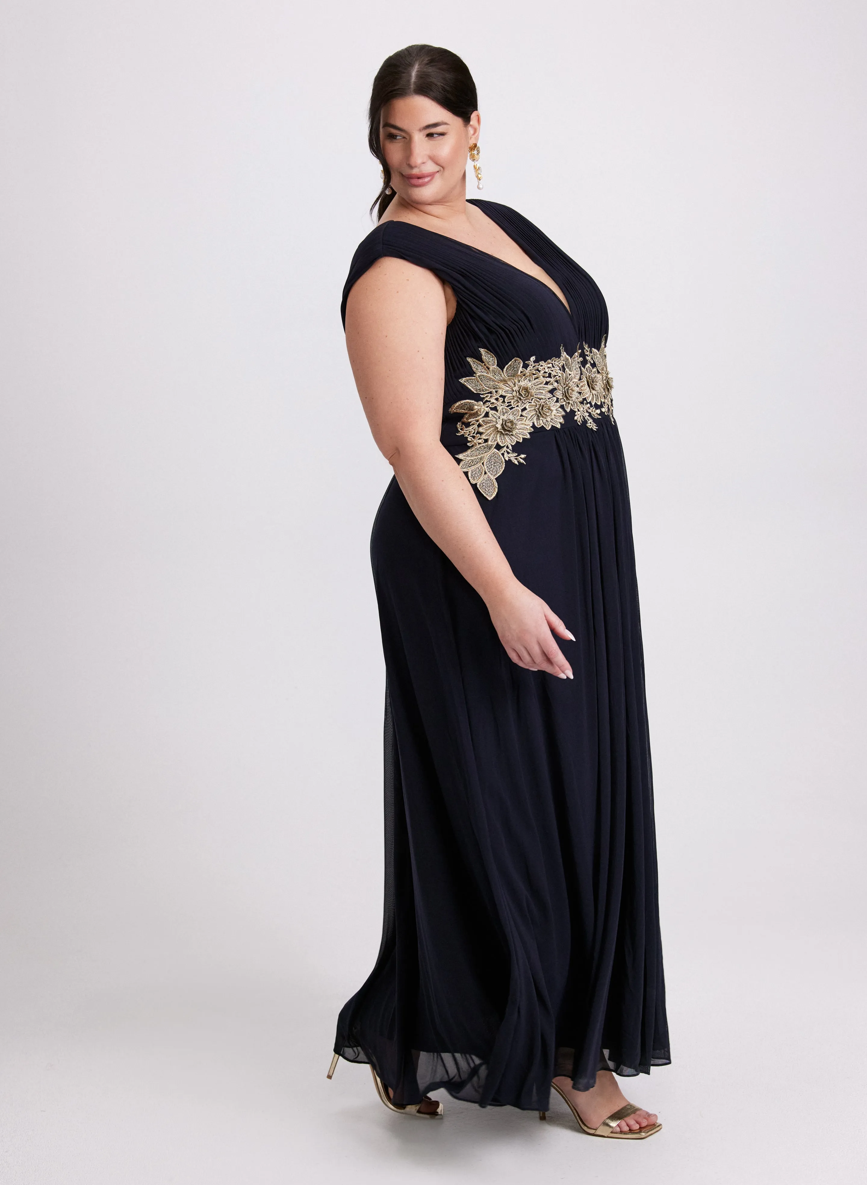 Embroidered Appliqué Dress sold by Laura product image thumbnail 4