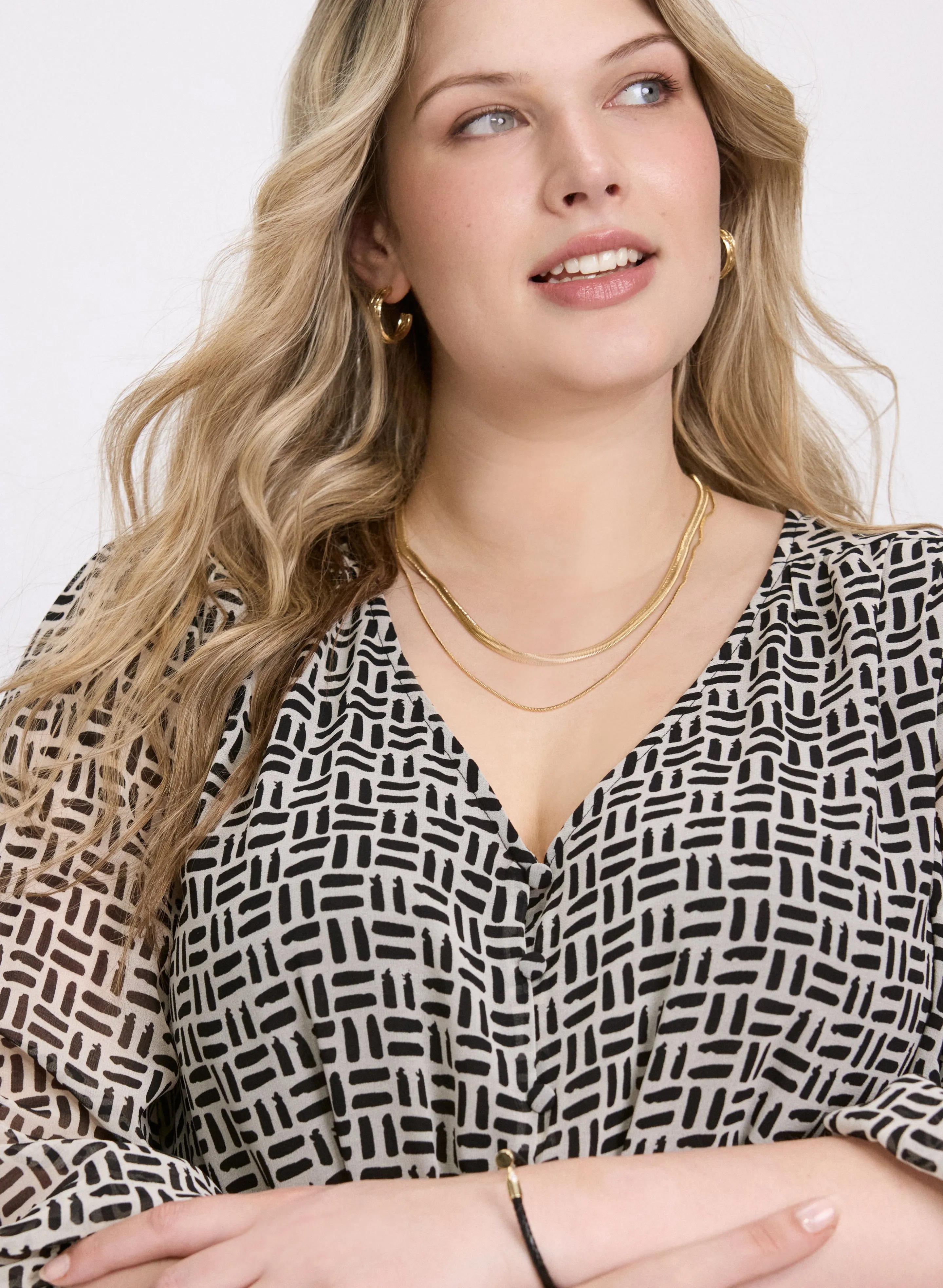 Geometric Chiffon Blouse sold by Laura product image thumbnail 5