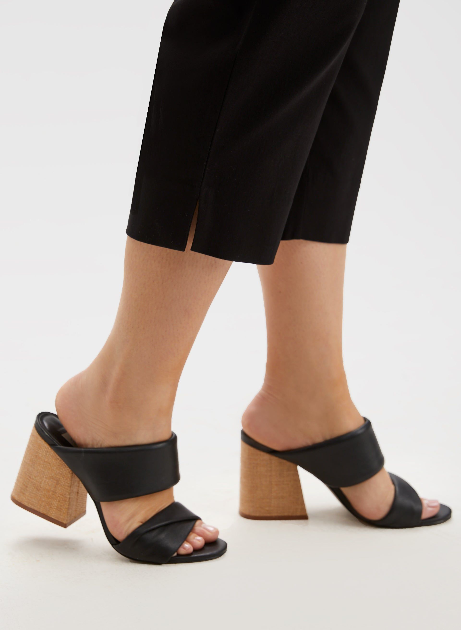 Pull-On Capris sold by Laura product image thumbnail 4