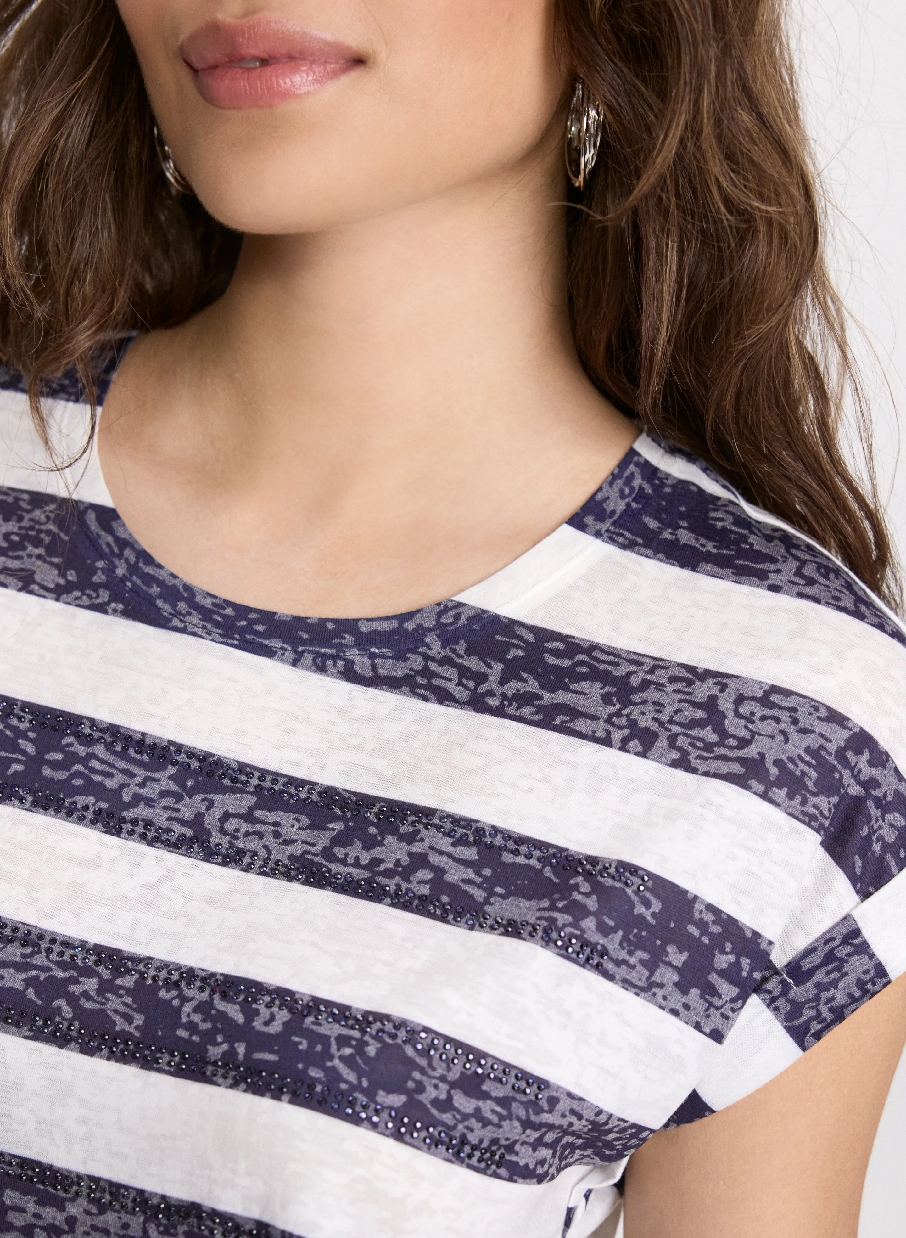 Stripe Burnout T-Shirt sold by Laura product image thumbnail 4