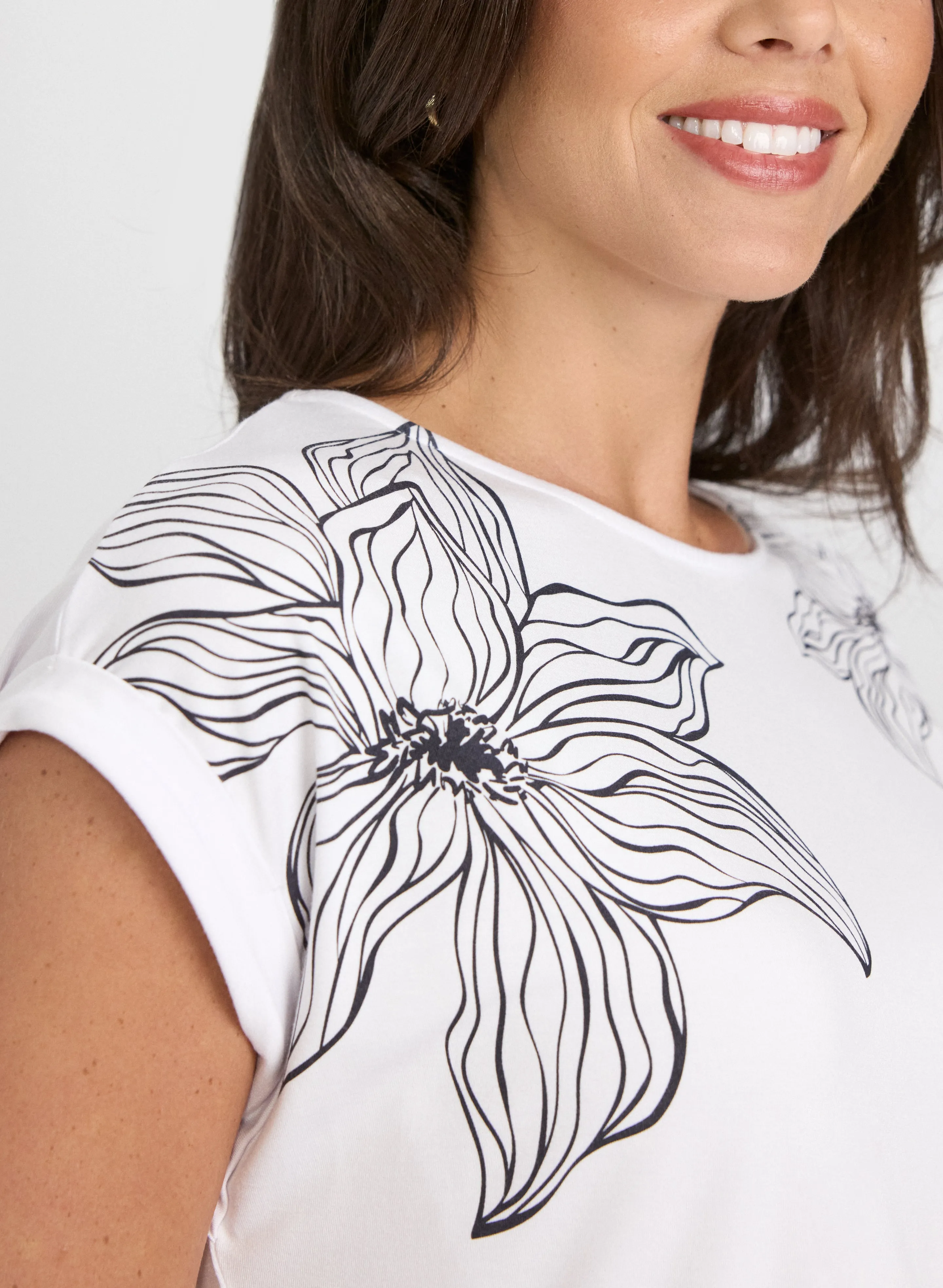 Sketch Floral T-Shirt sold by Laura product image thumbnail 5