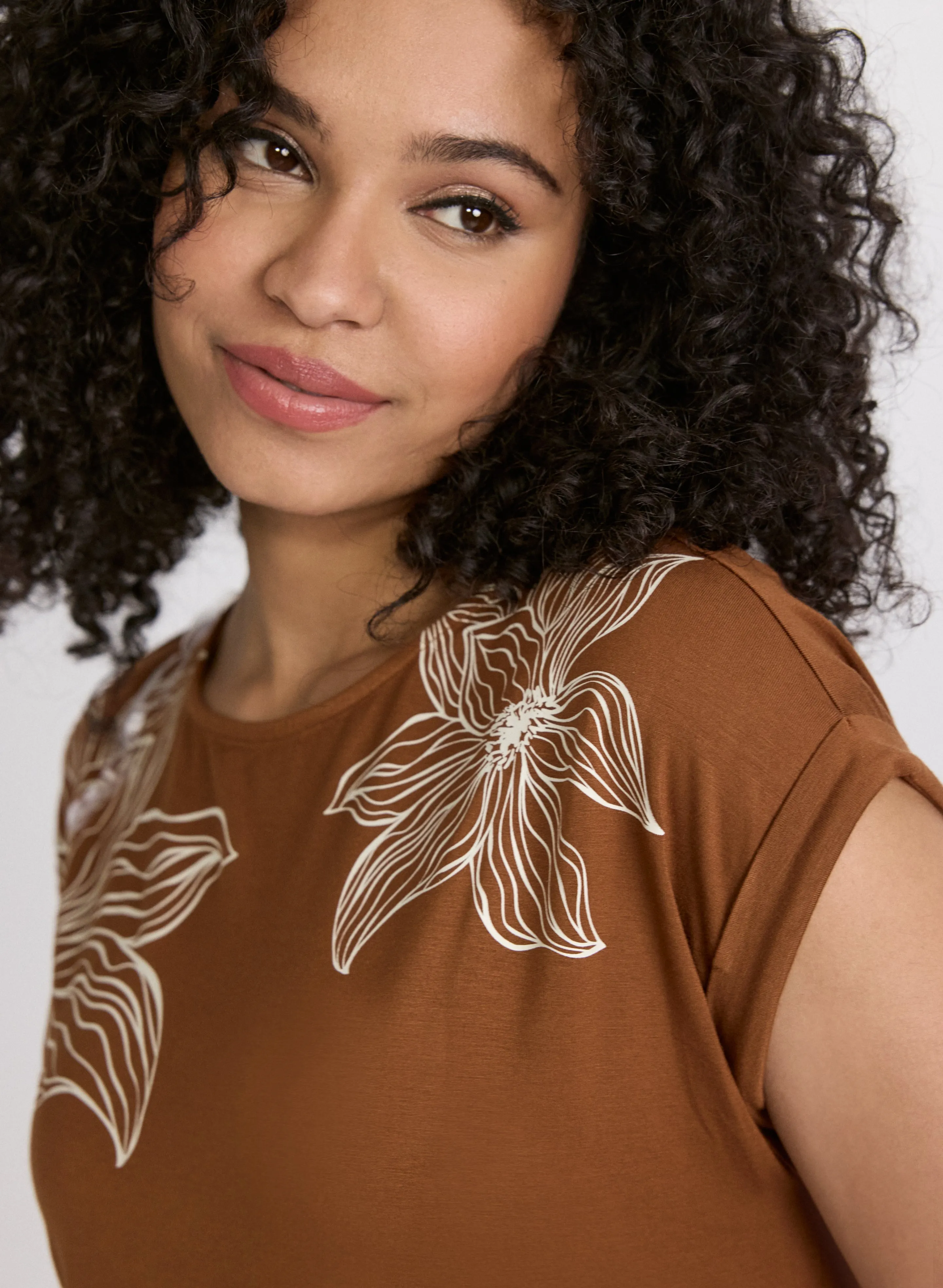 Sketch Floral T-Shirt sold by Laura product image thumbnail 4