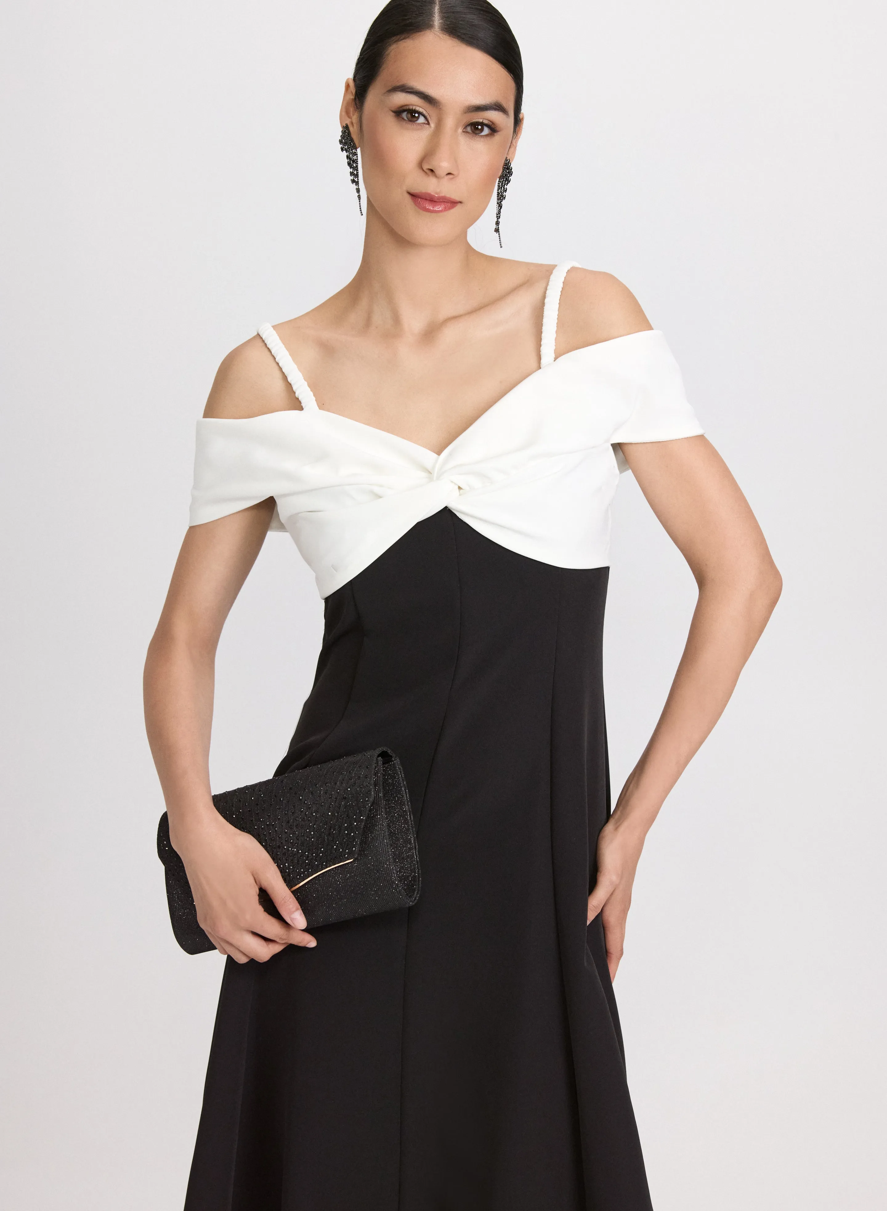 Colour Block Cold-Shoulder Dress sold by Laura product image thumbnail 4