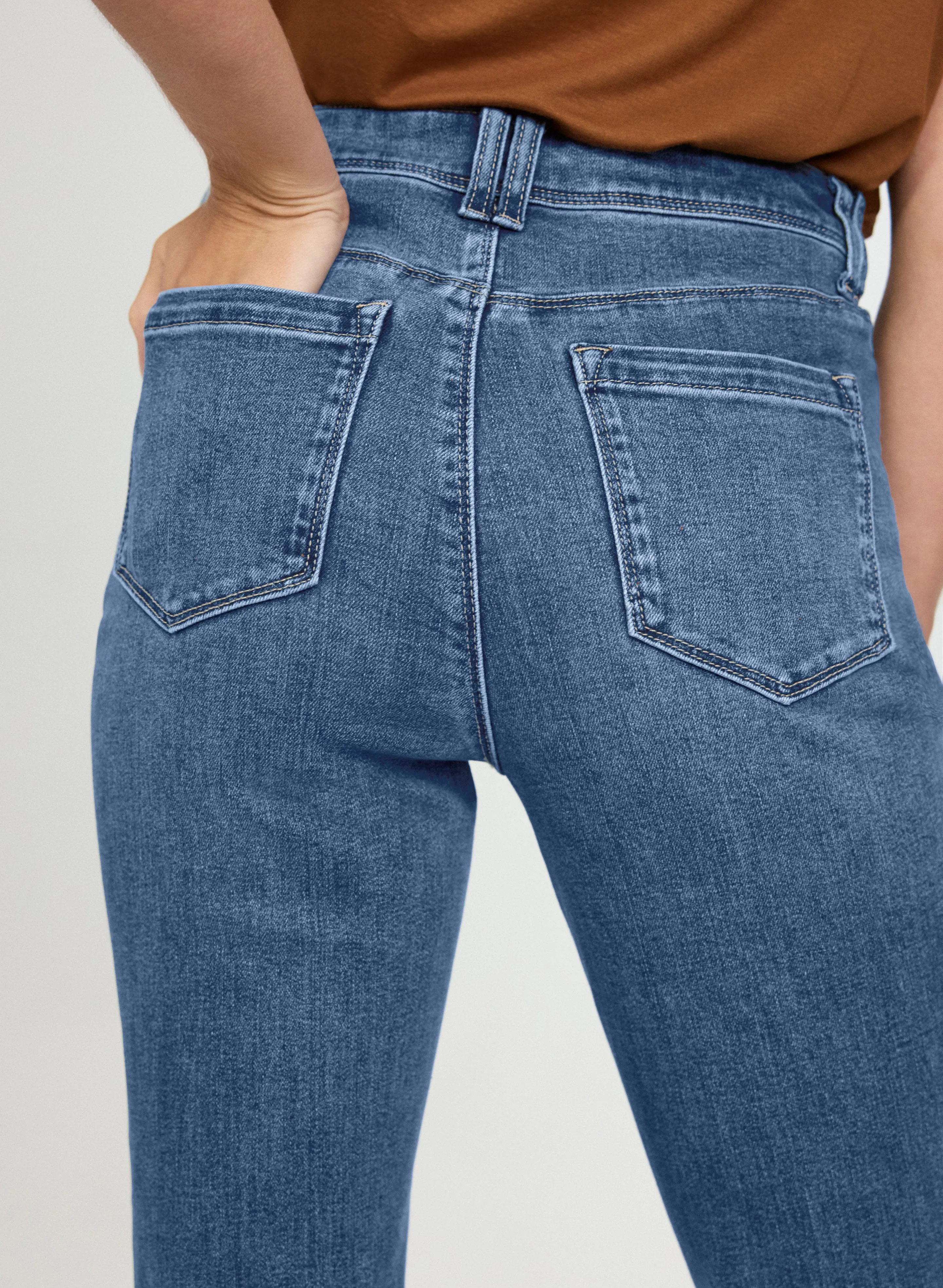 Straight-Leg Jeans sold by Laura product image thumbnail 5