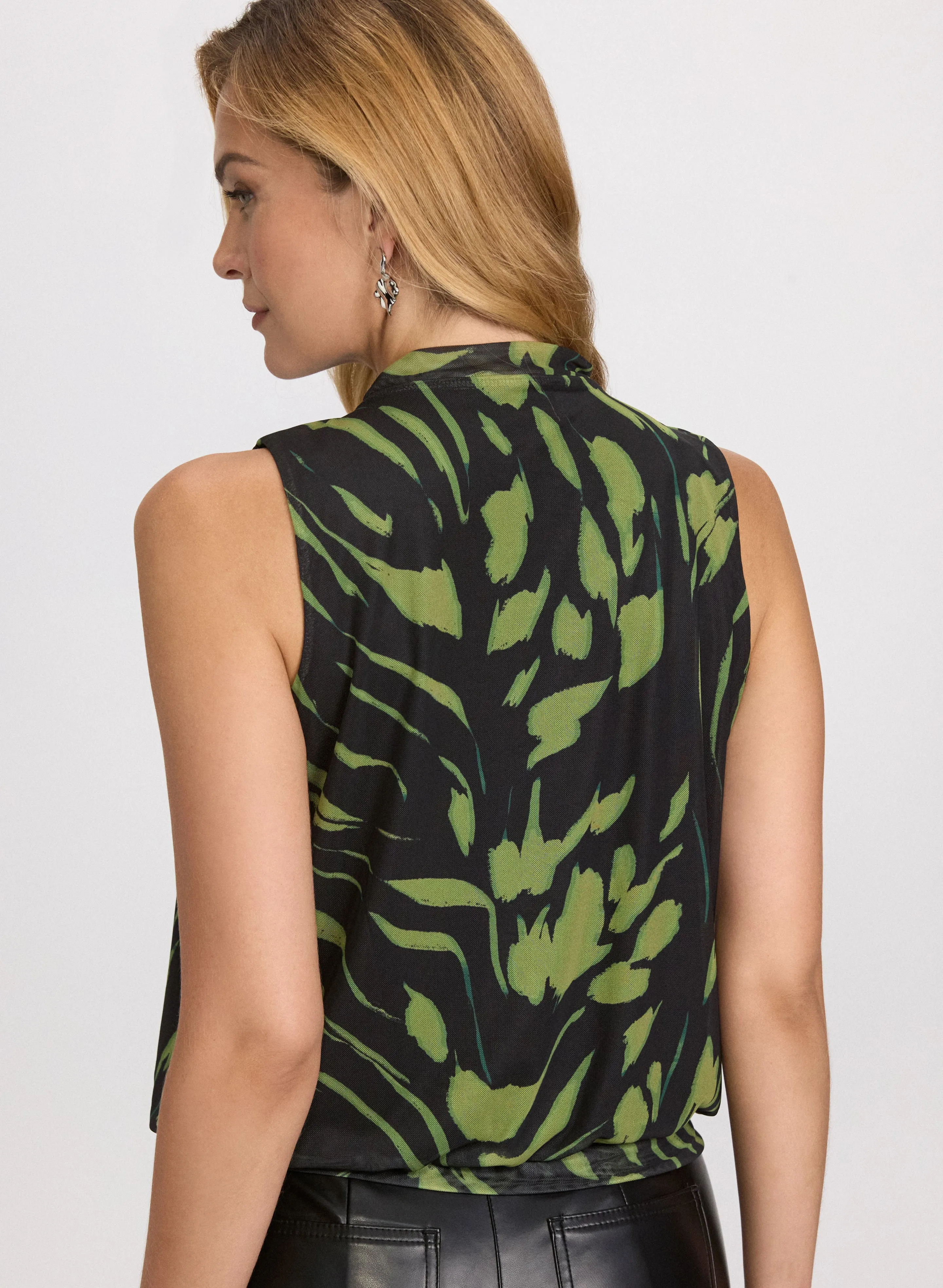 Abstract Print Top sold by Laura product image thumbnail 3