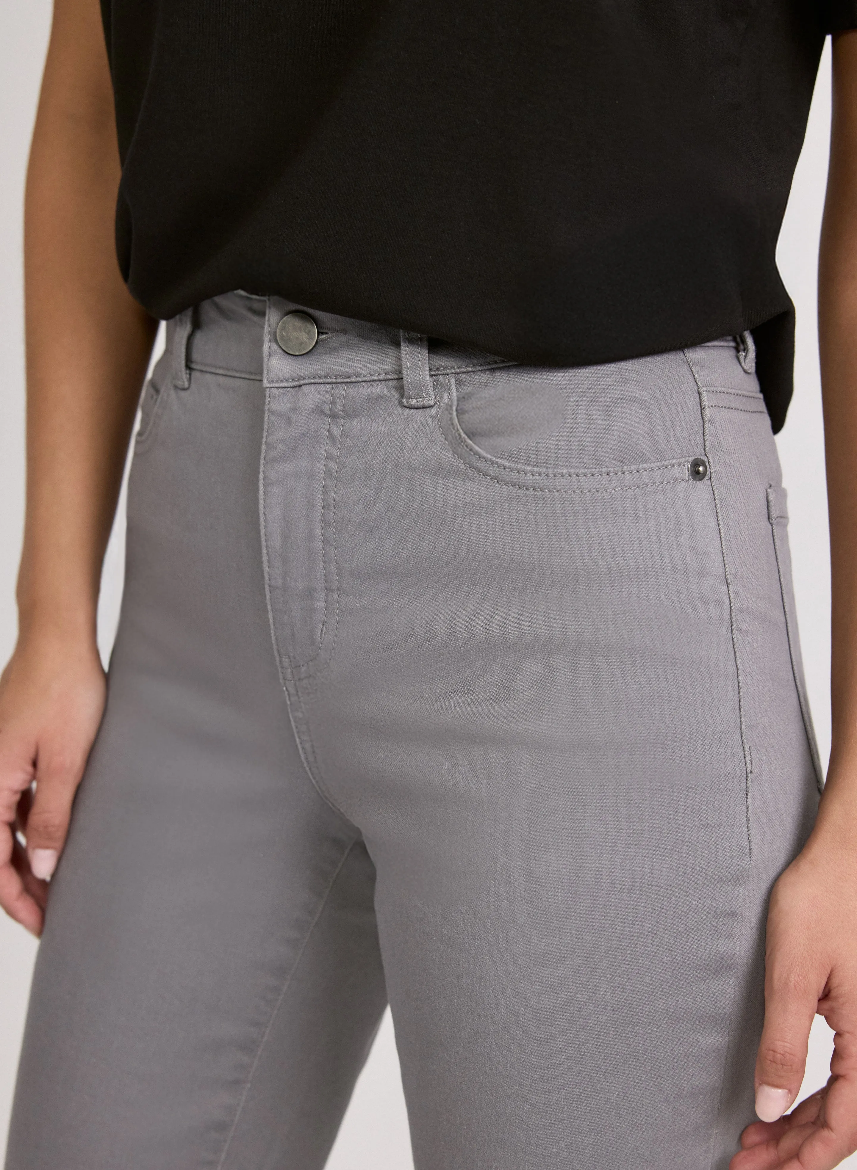 High Rise Straight-Leg Jeans sold by Laura product image thumbnail 5