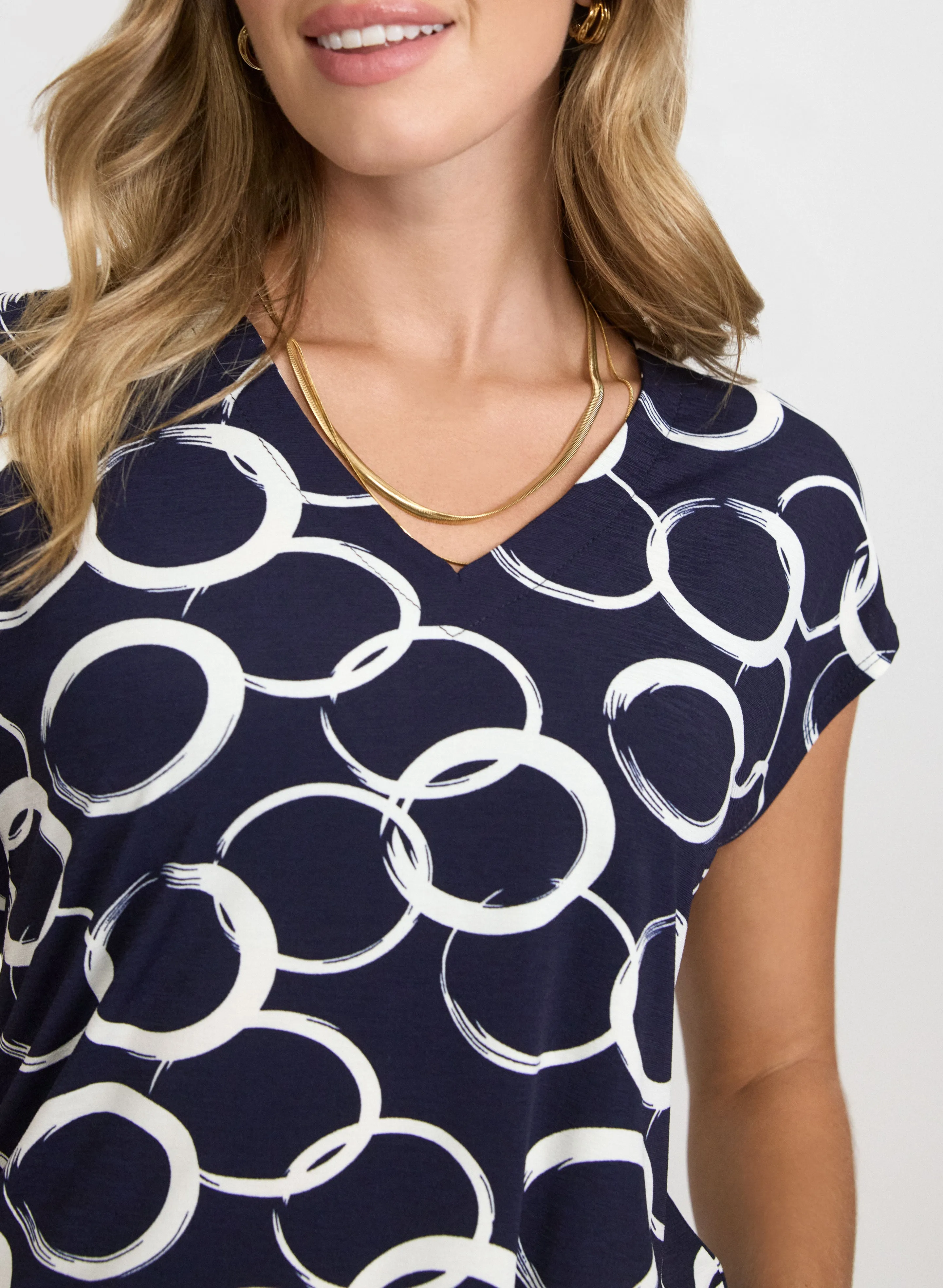Sketch Circle Print Top sold by Laura product image thumbnail 5