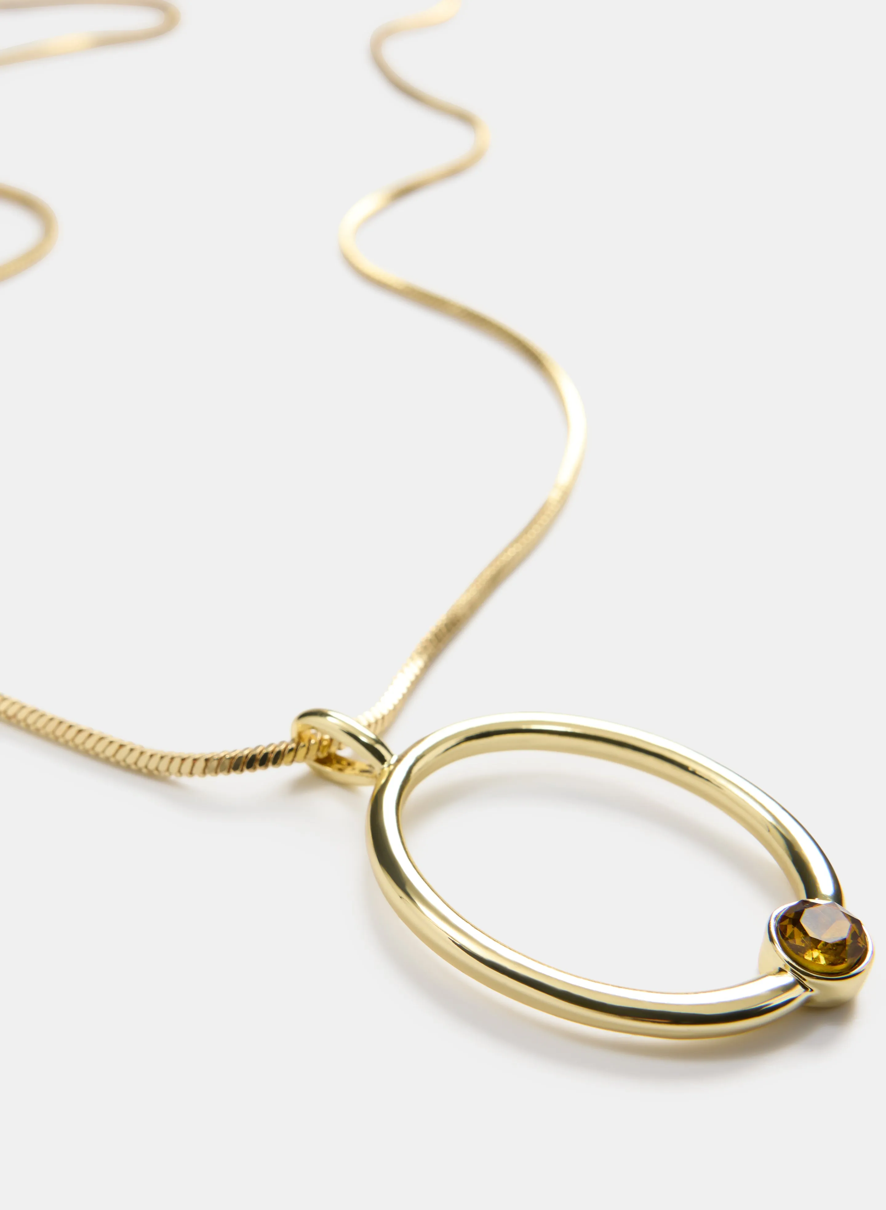 Round Pendant Necklace sold by Laura product image thumbnail 2