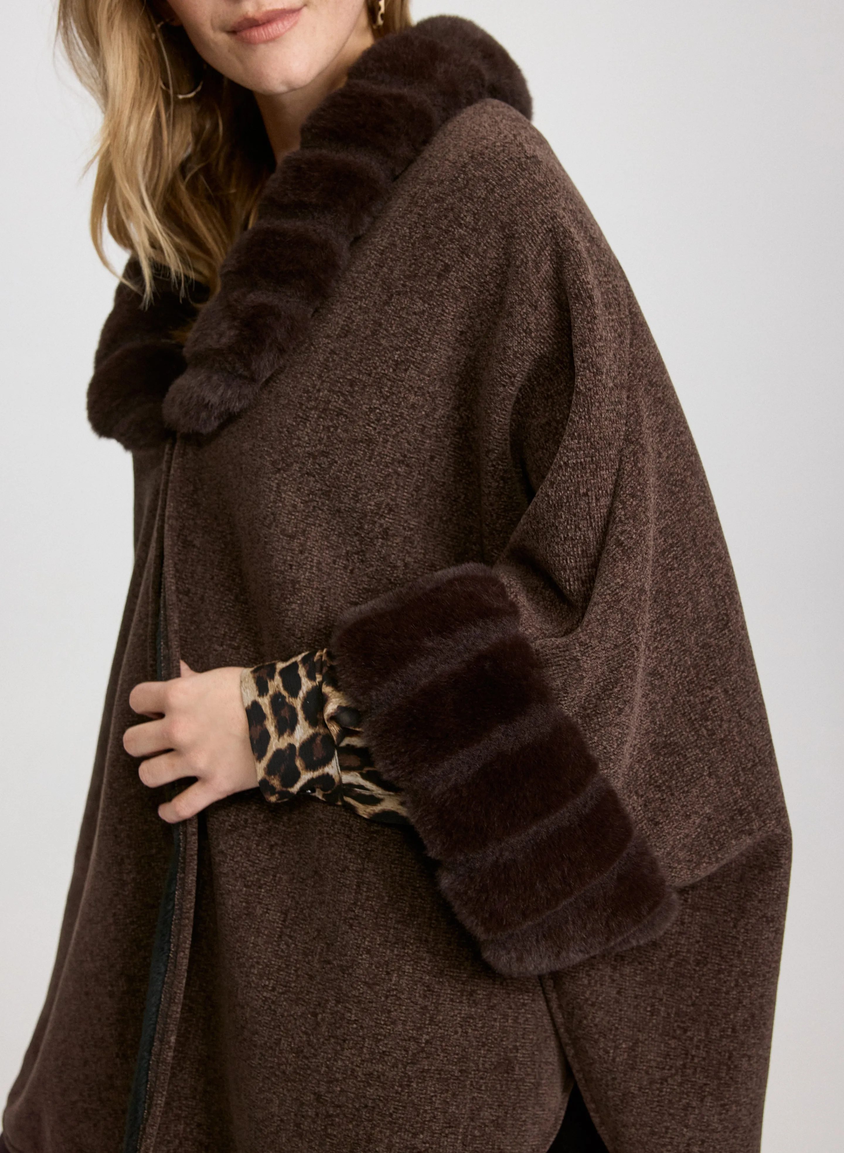 Faux Fur Trim Poncho sold by Laura product image thumbnail 3
