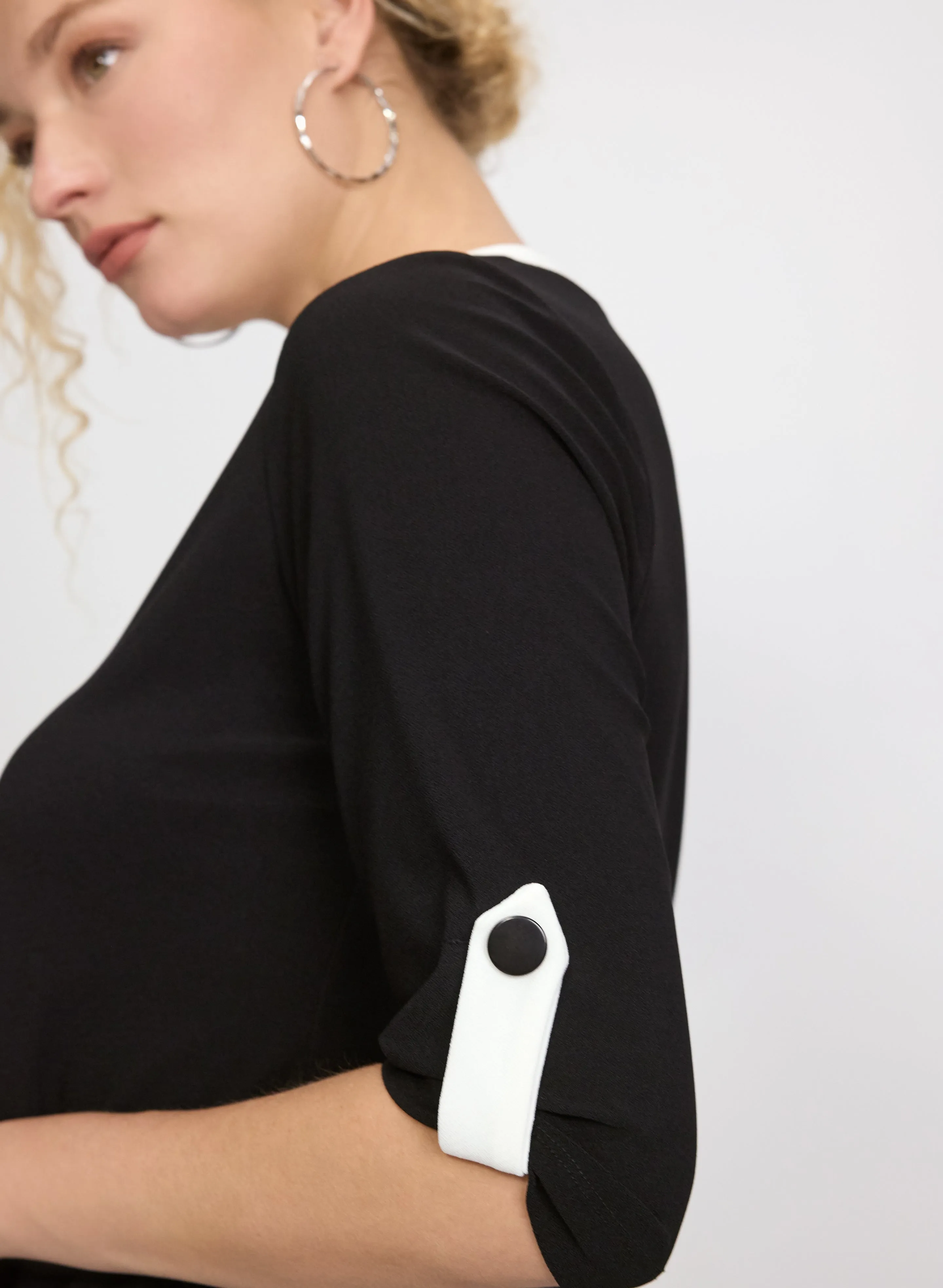 Contrast Trim Top sold by Laura product image thumbnail 5