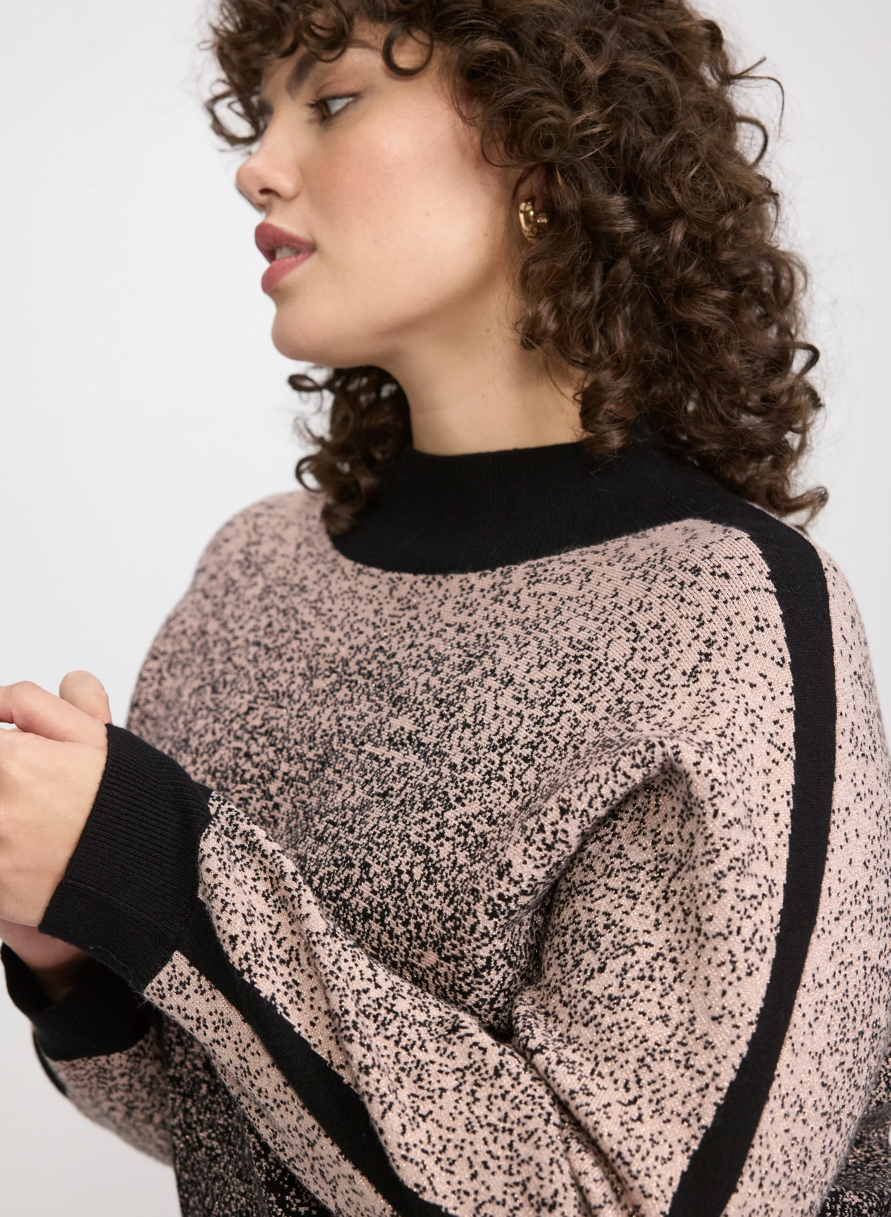 Gradient Dot Motif Sweater sold by Laura product image thumbnail 5