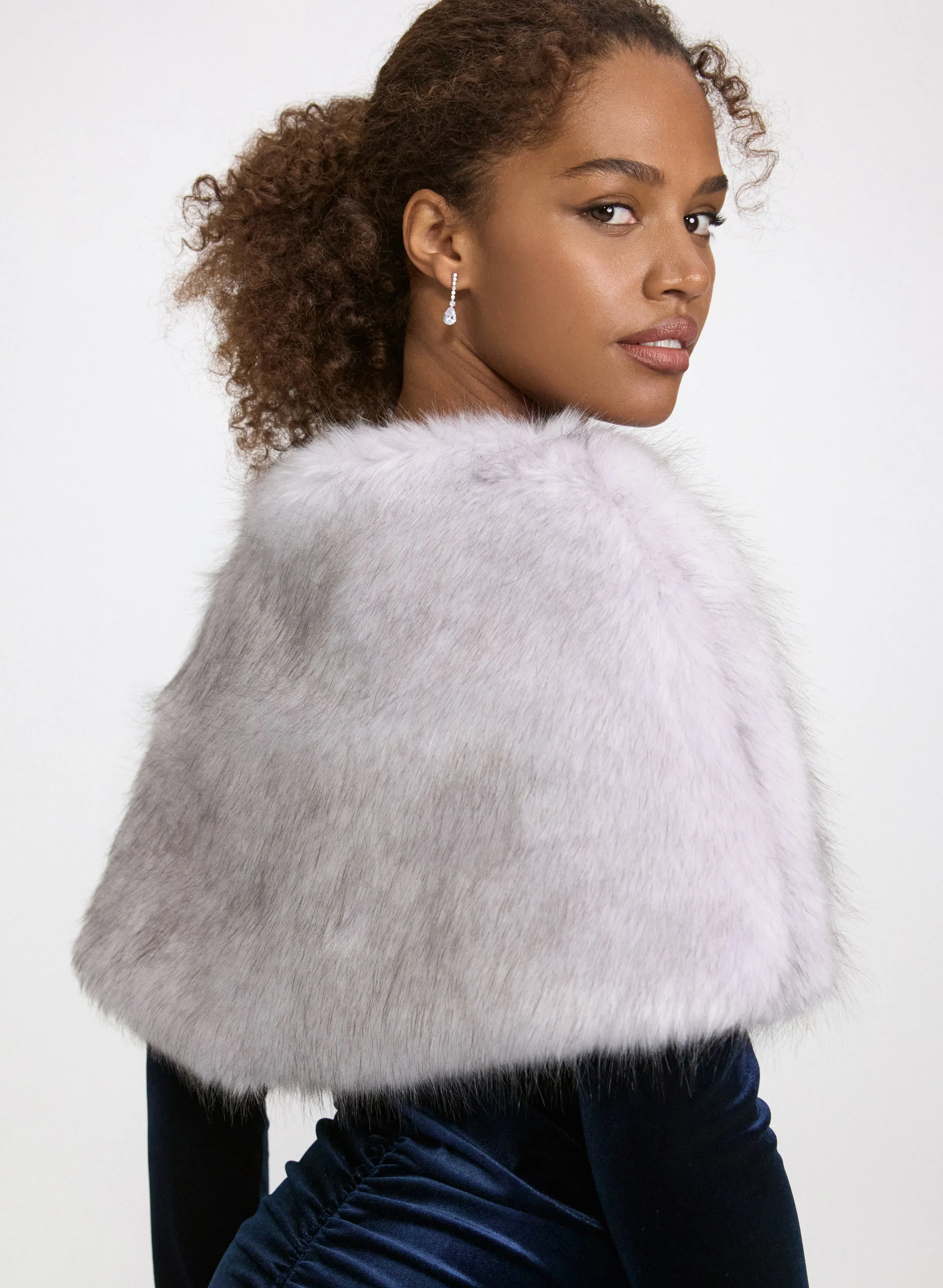 Faux-Fur Stole sold by Laura product image thumbnail 4