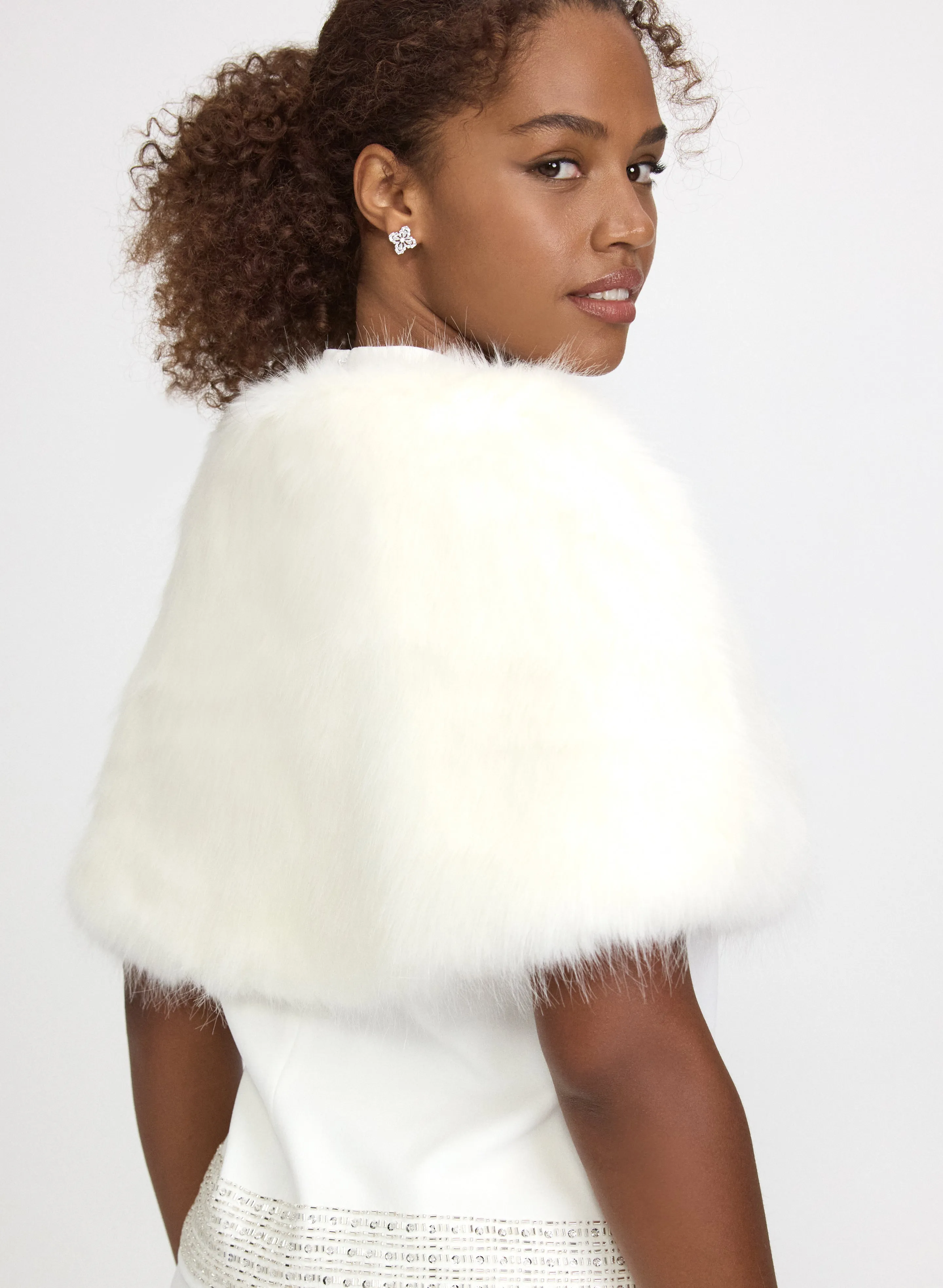 Faux-Fur Stole sold by Laura product image thumbnail 4