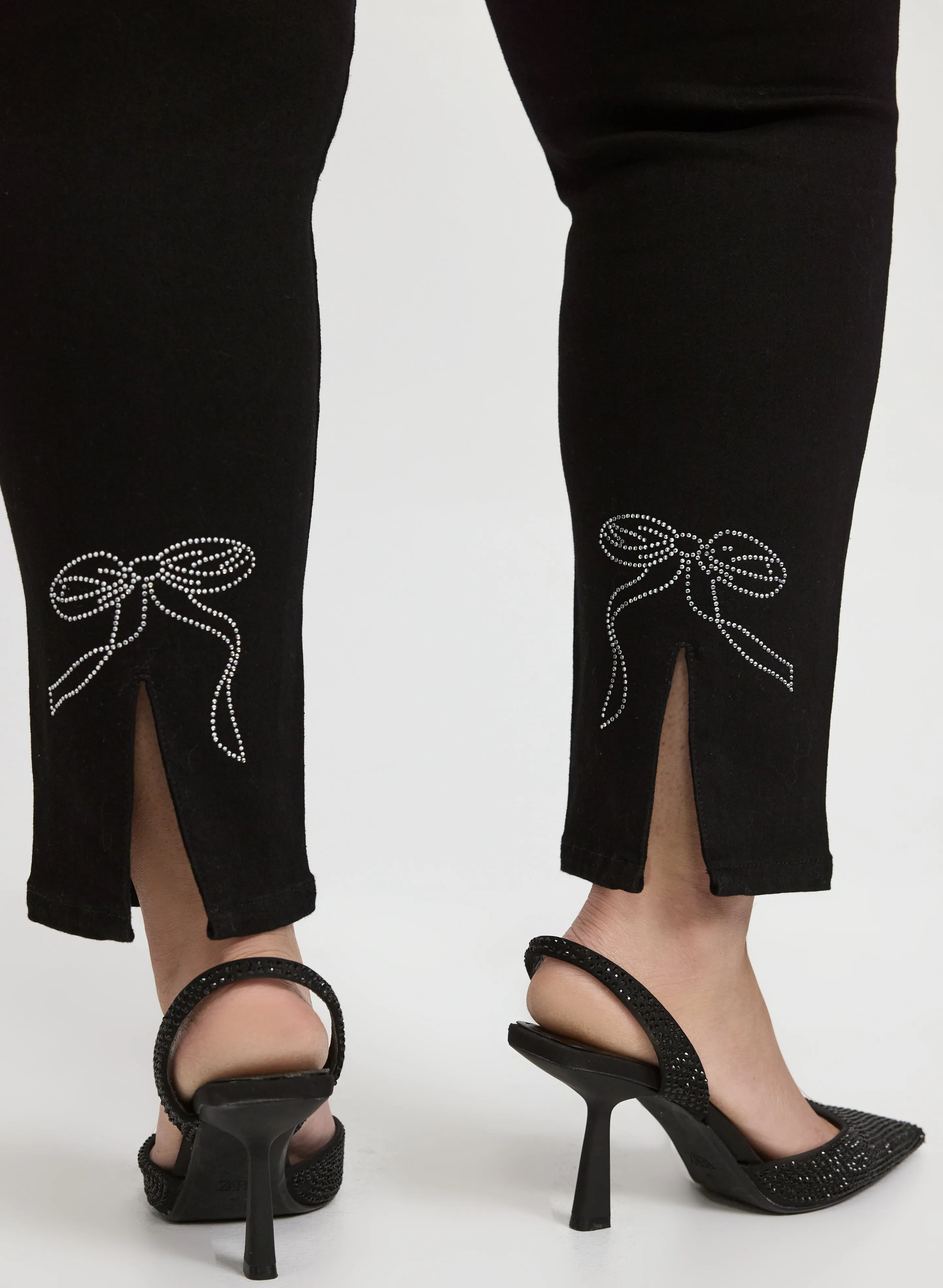 Embellished Bow Detail Jeans sold by Laura product image thumbnail 4