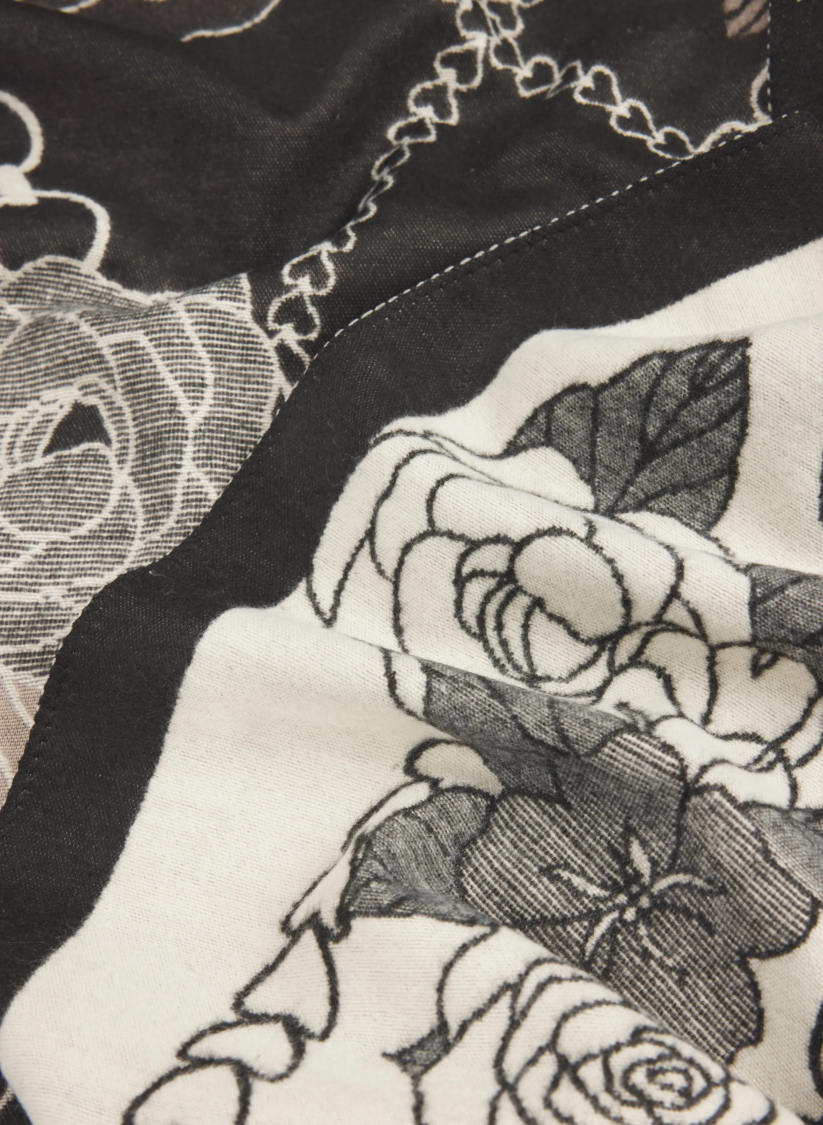Reversible Floral Scarf sold by Laura product image thumbnail 4