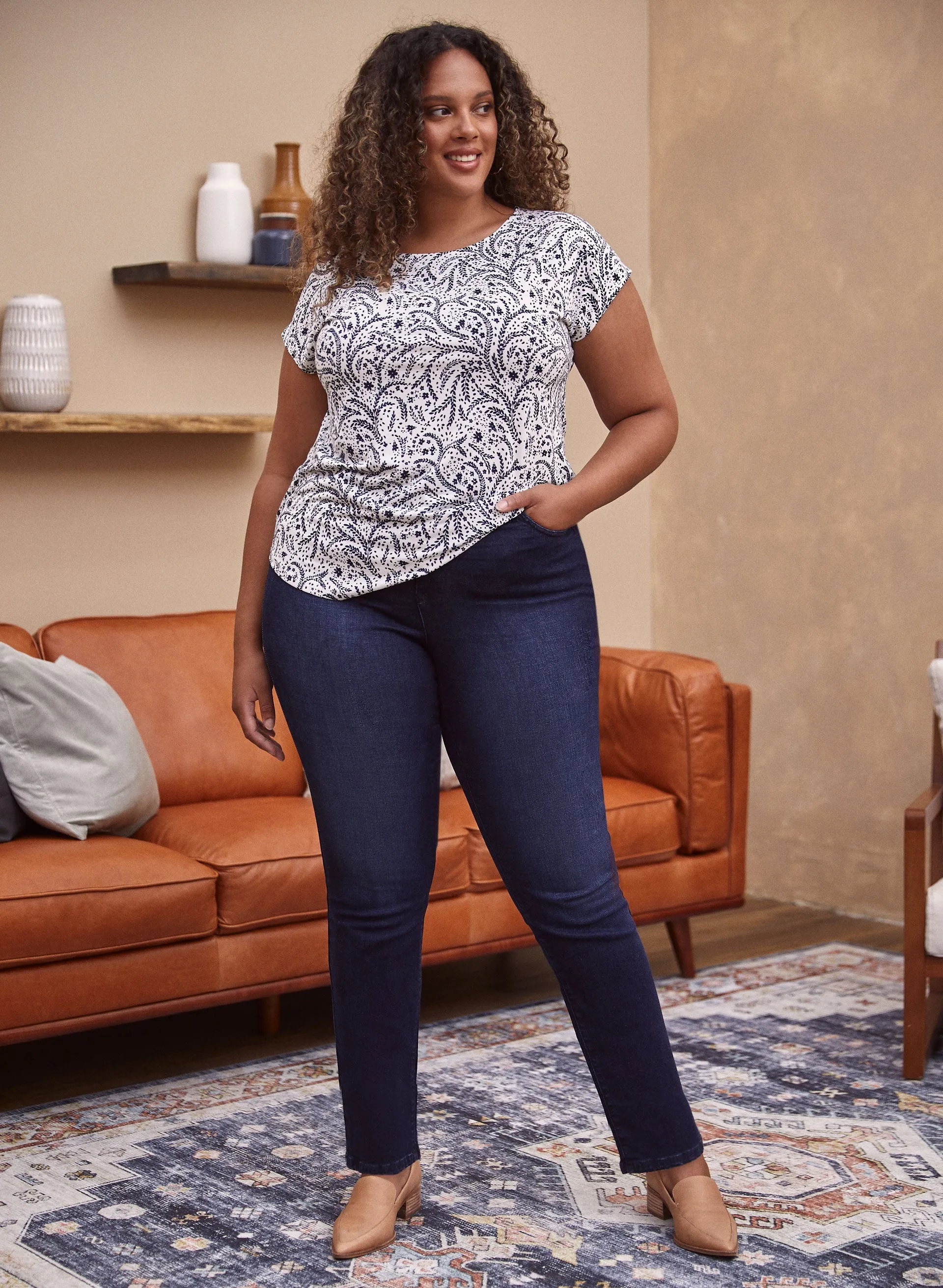 Straight Leg Jeans sold by Laura product image thumbnail 3