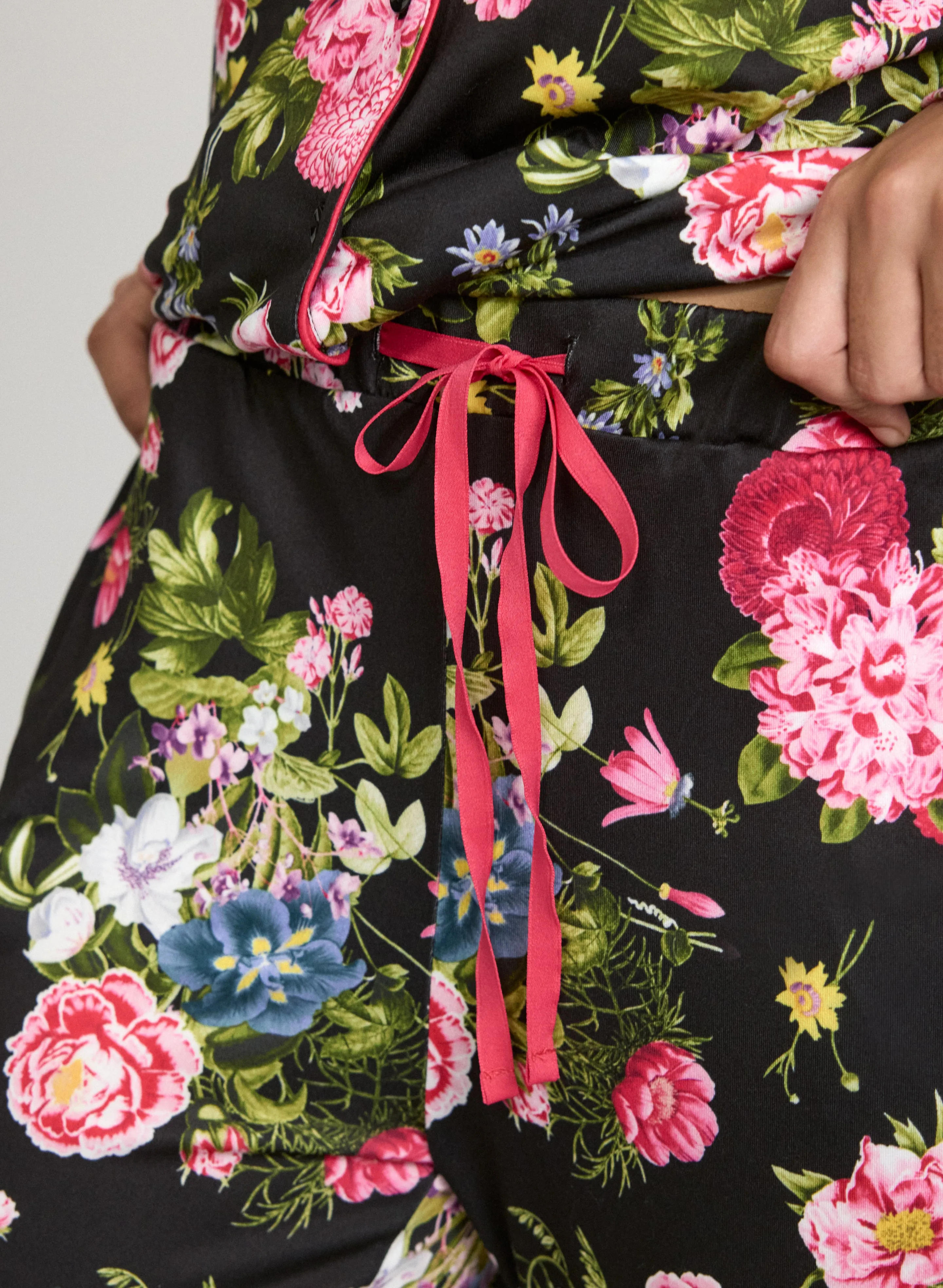 Floral Pyjama Set sold by Laura product image thumbnail 5