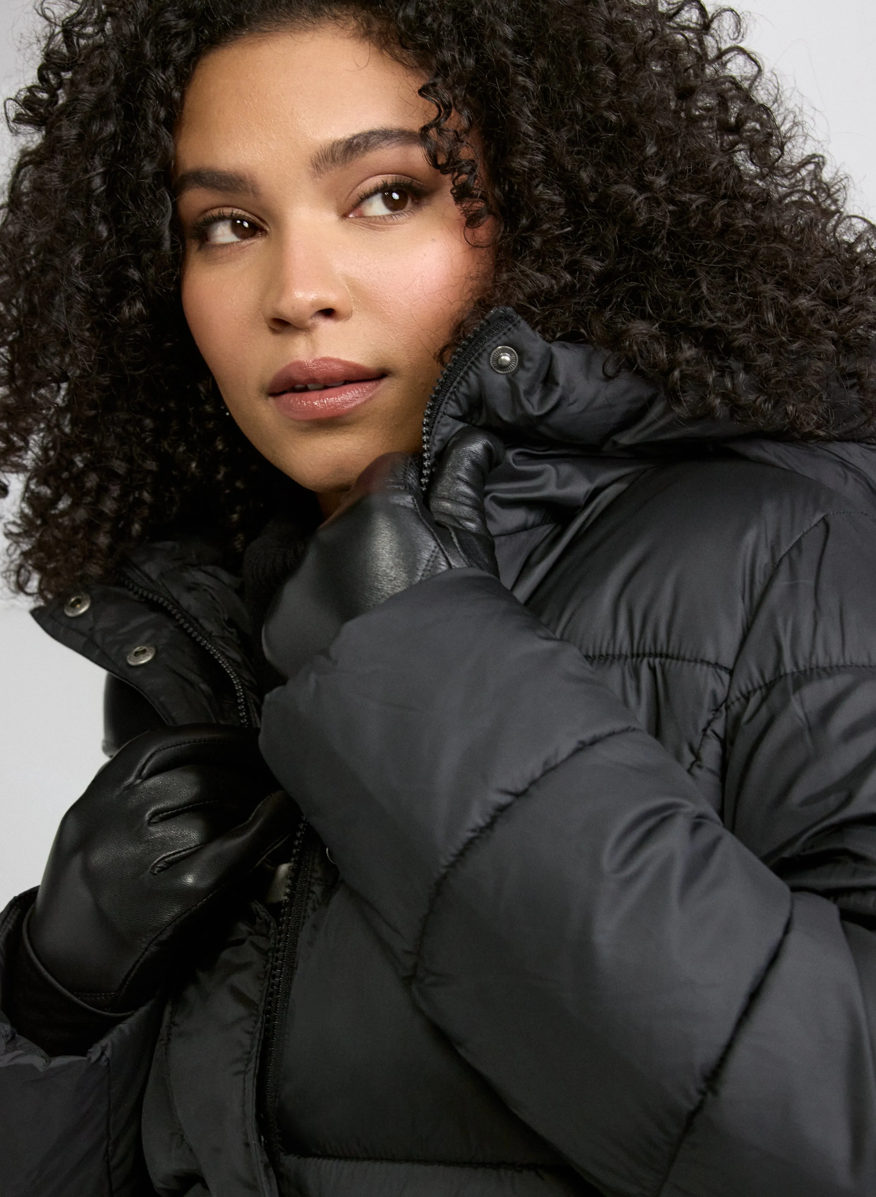 Simon Chang - Puffer Coat sold by Laura product image thumbnail 3