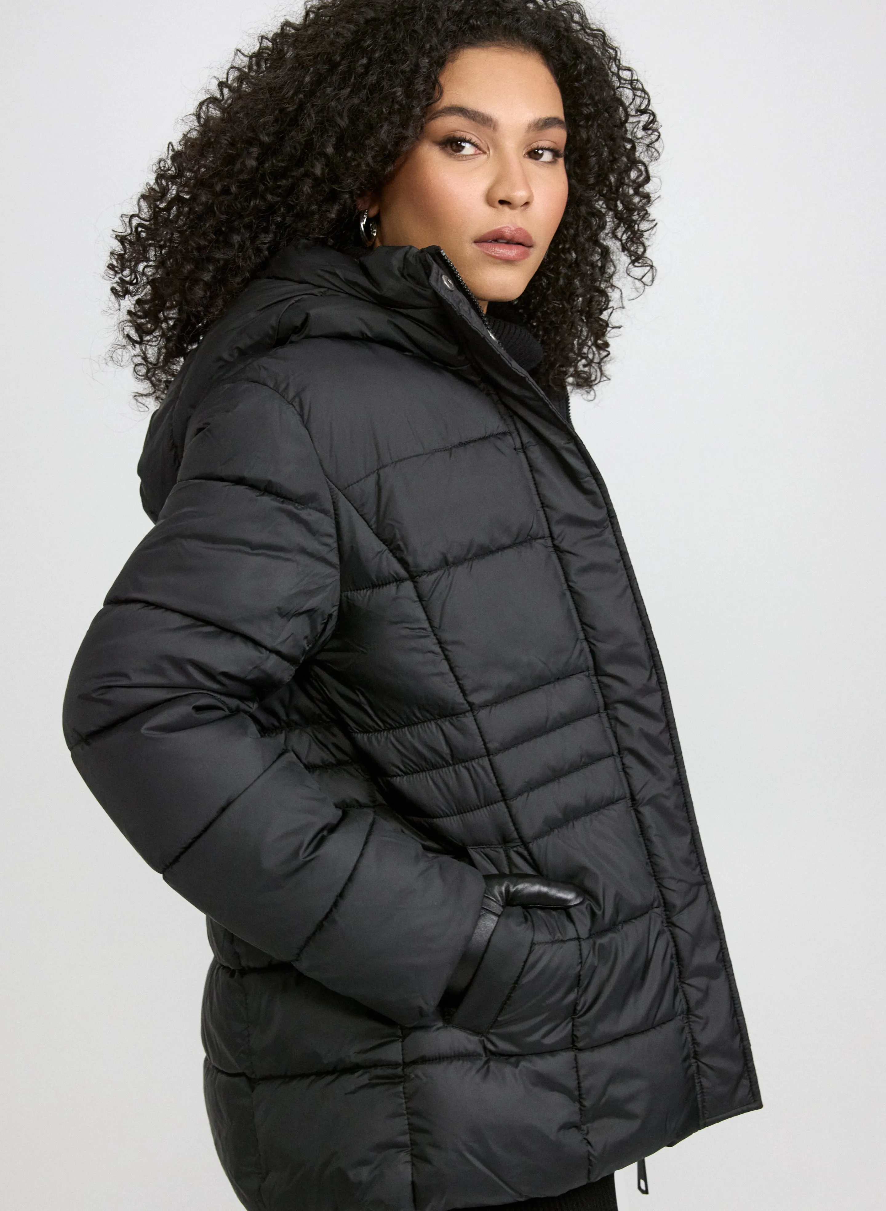 Simon Chang - Puffer Coat sold by Laura product image thumbnail 5