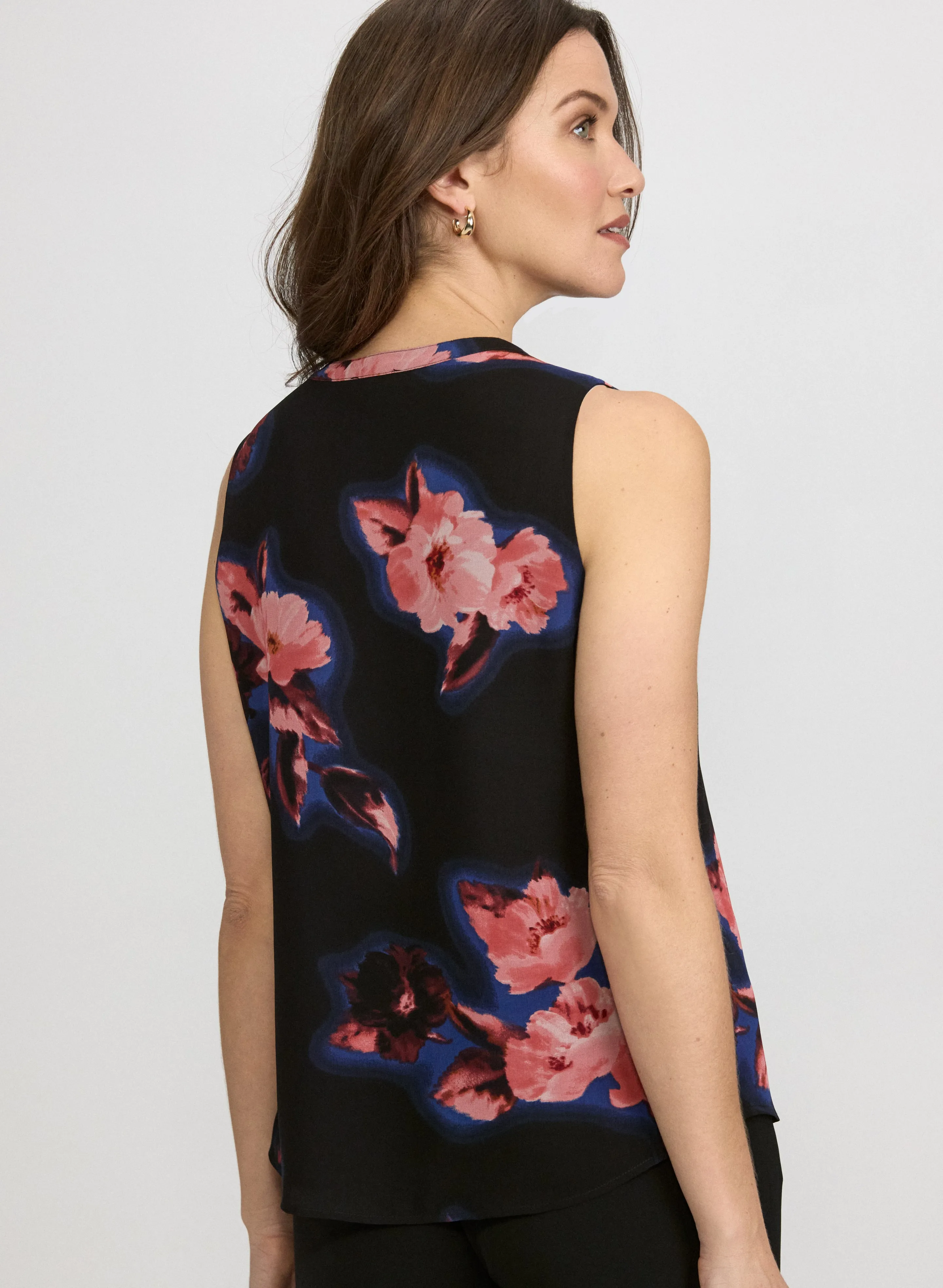 Sleeveless Floral Blouse sold by Laura product image thumbnail 3