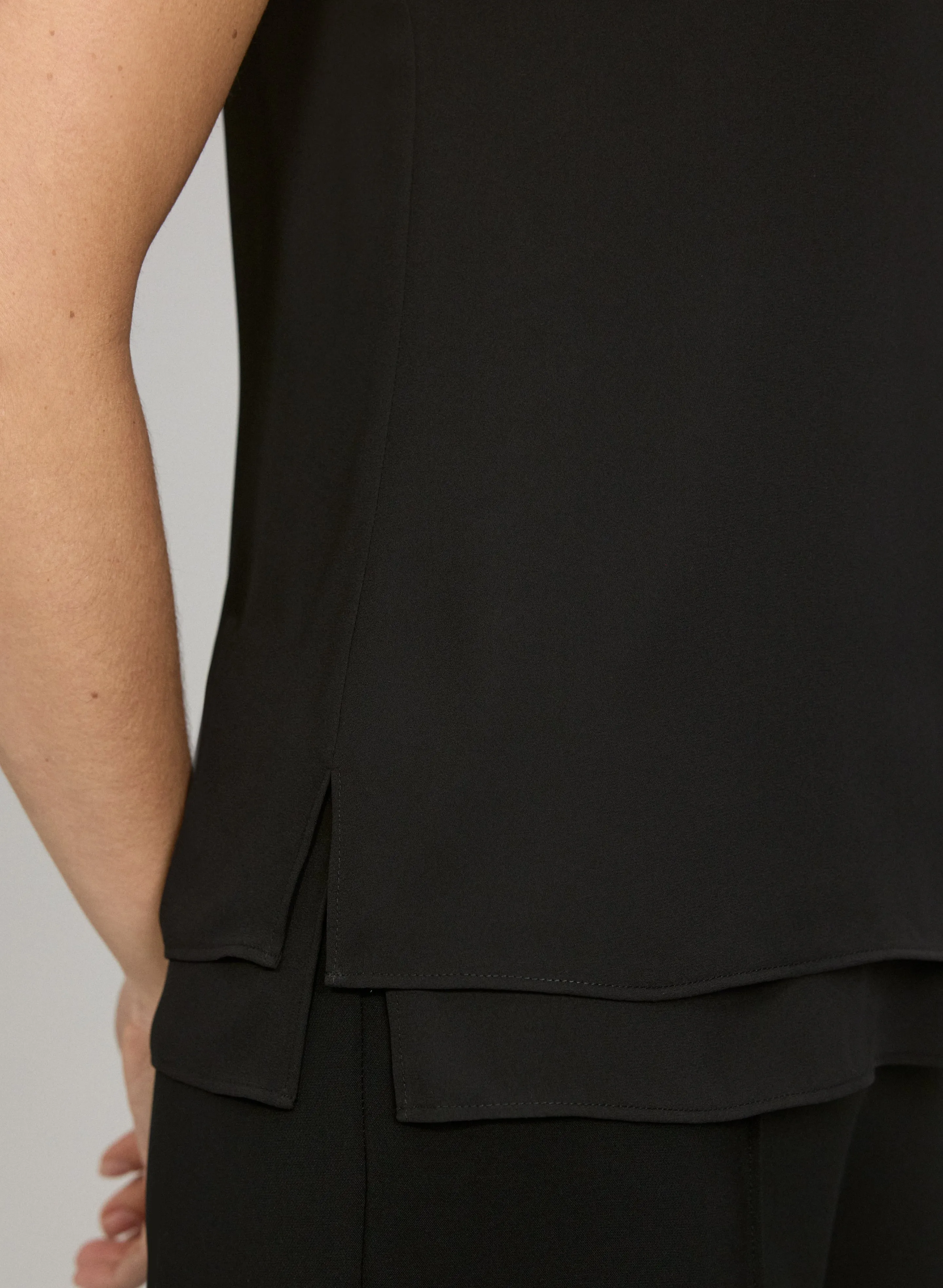 Sleeveless Crepe Blouse sold by Laura product image thumbnail 5