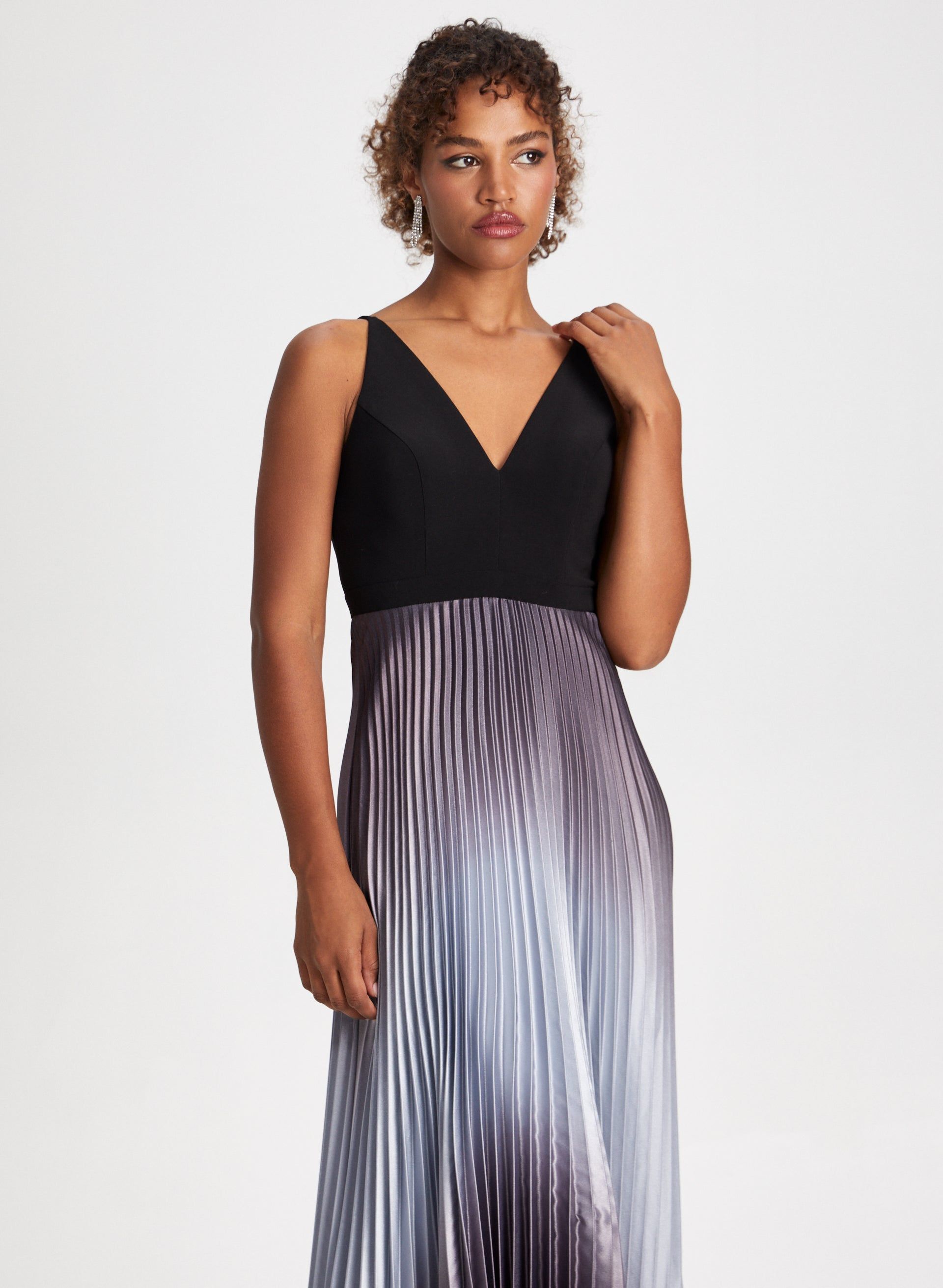 Long Pleated Dress sold by Laura product image thumbnail 4