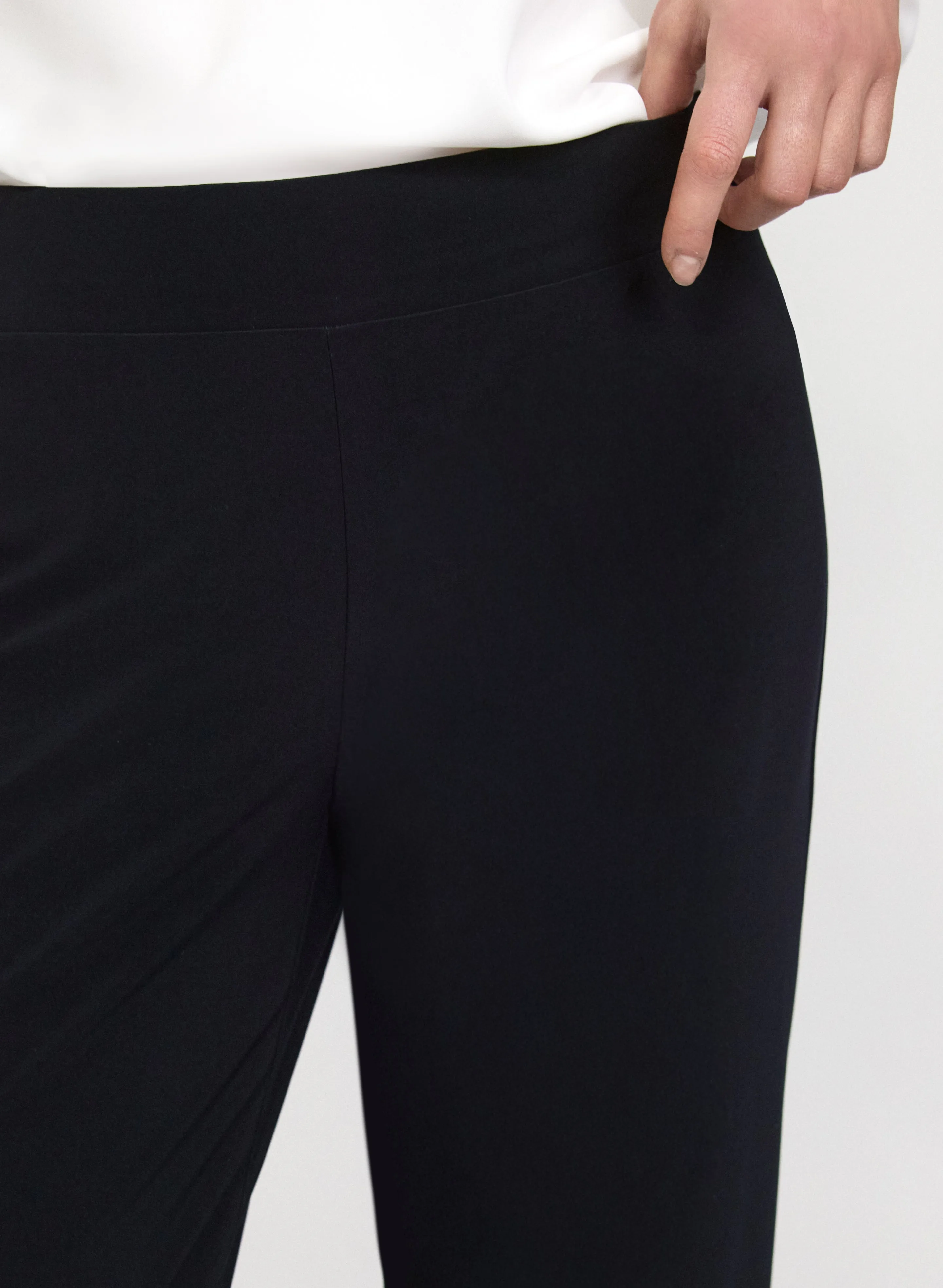 Olivia Wide-Leg Pants sold by Laura product image thumbnail 4