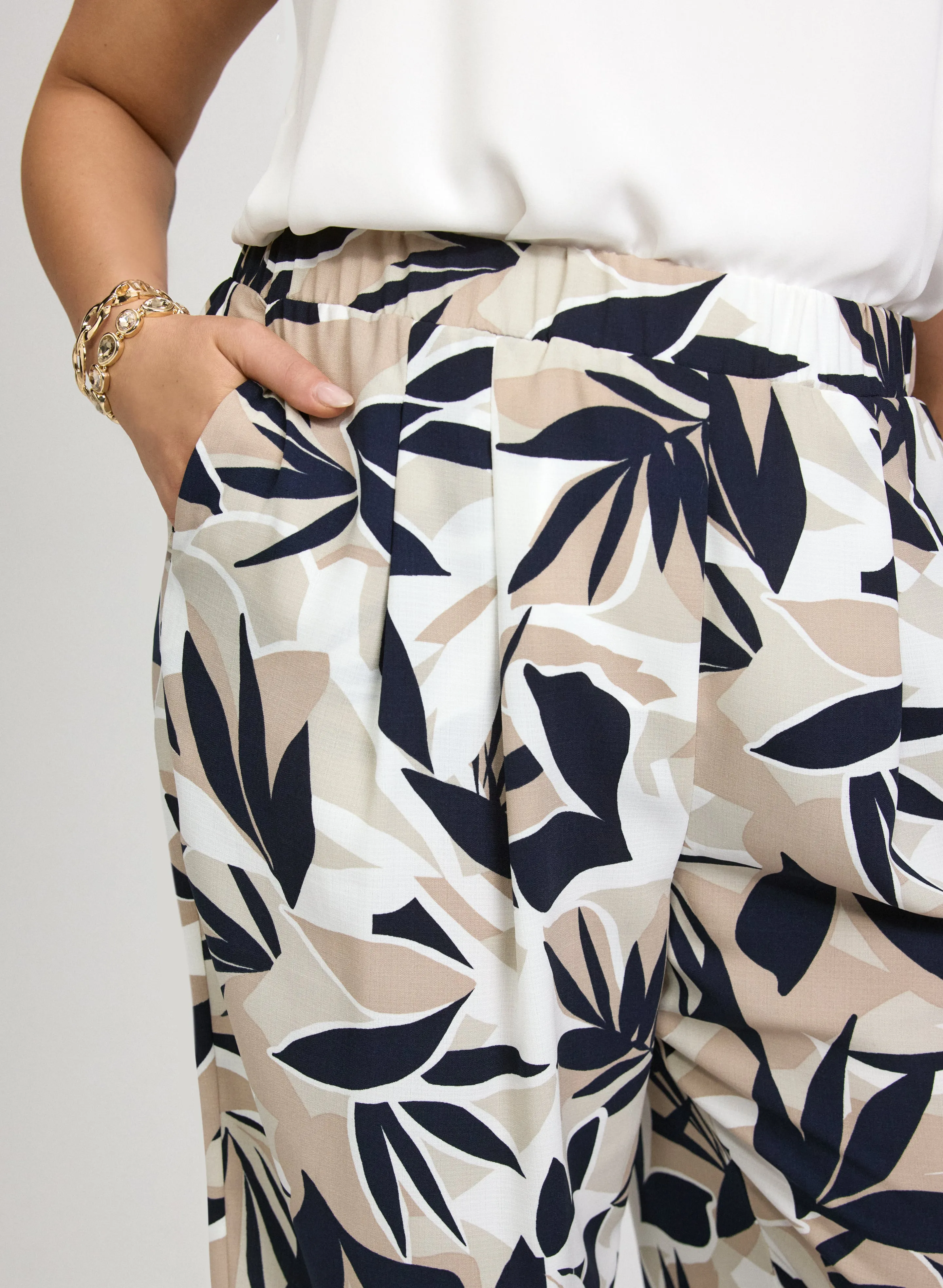 Joseph Ribkoff - Floral Pants sold by Laura product image thumbnail 2