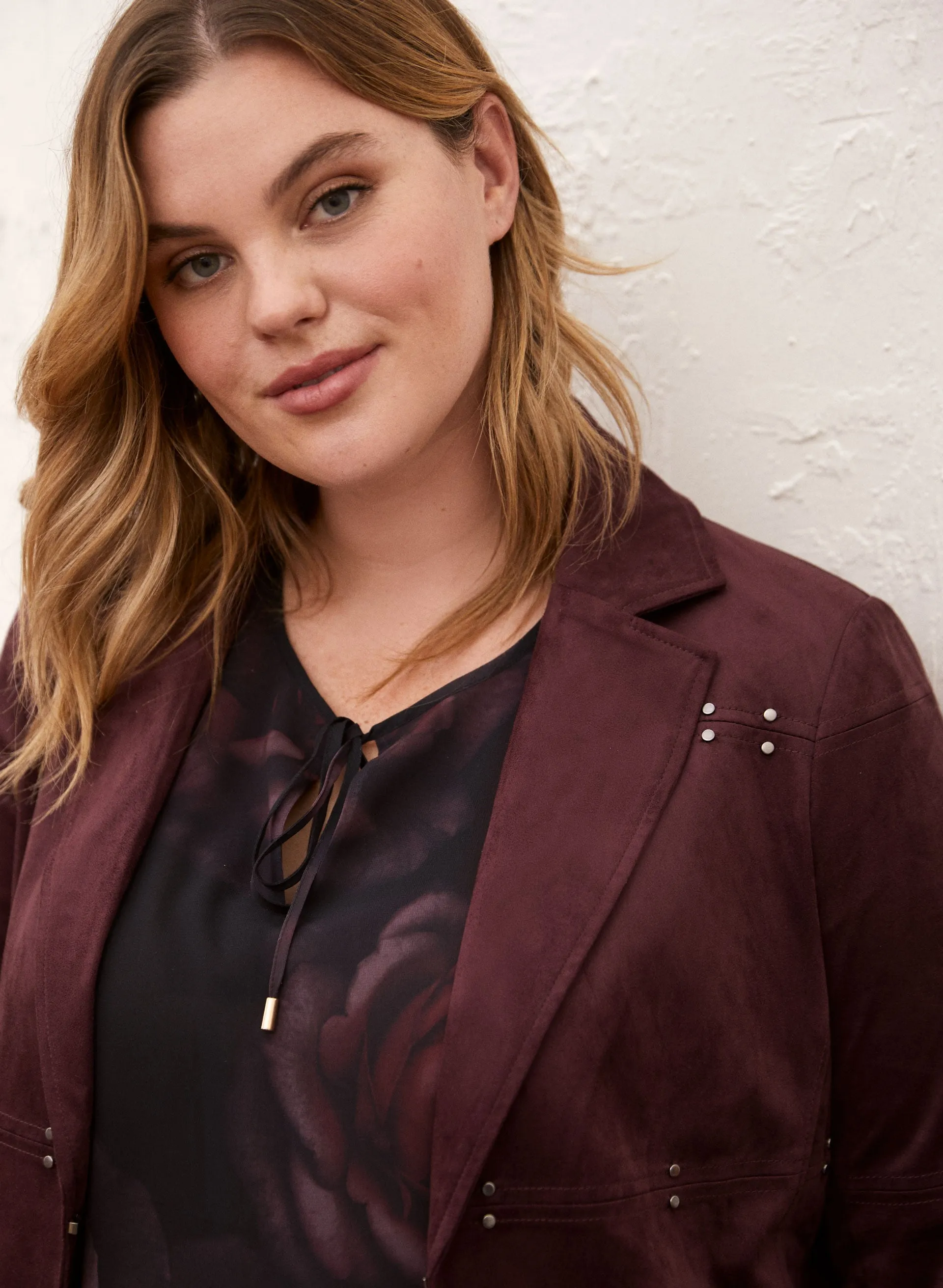 Long Notch Collar Jacket sold by Laura product image thumbnail 4