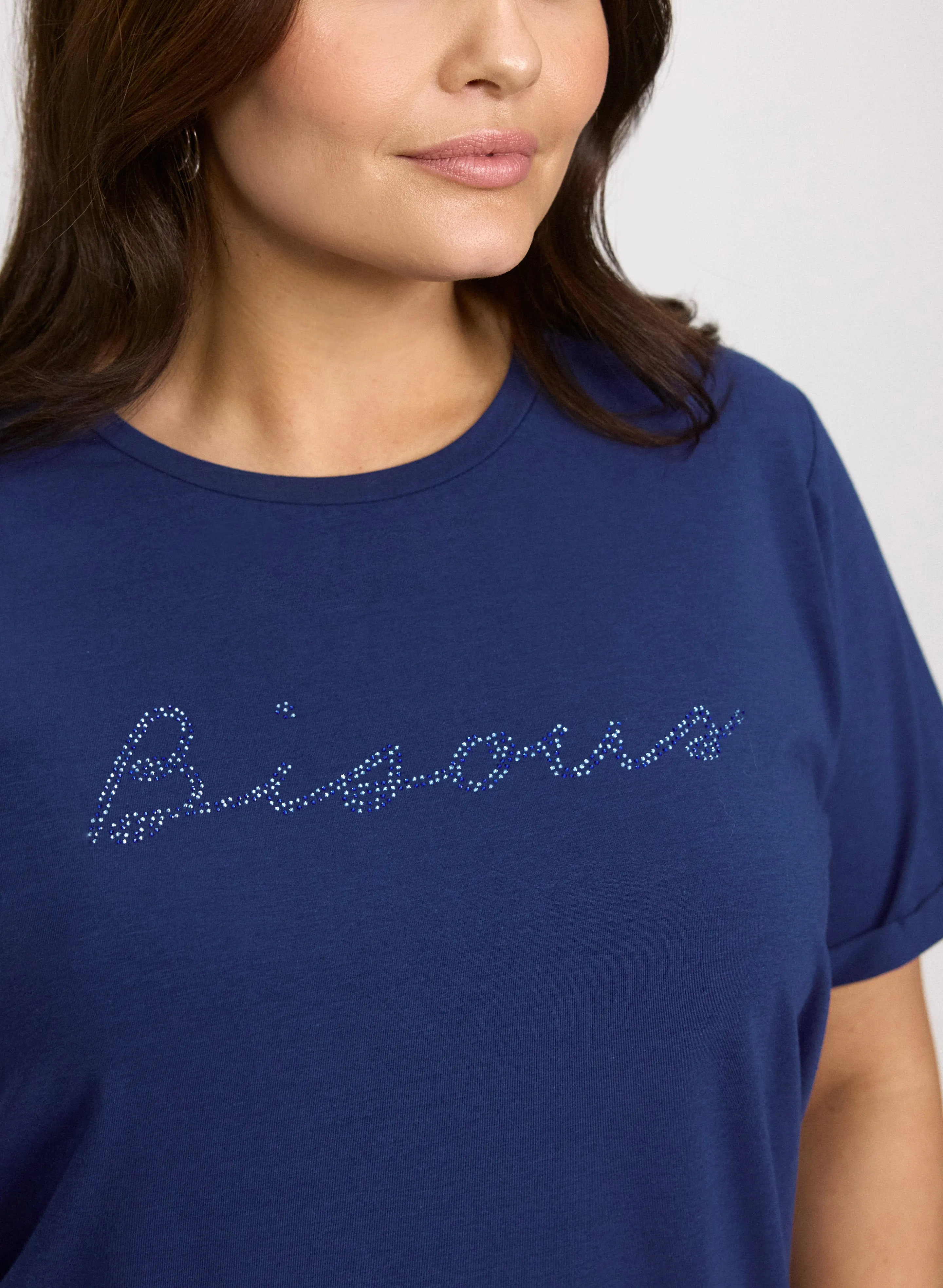 'Bisous' T-Shirt sold by Laura product image thumbnail 5