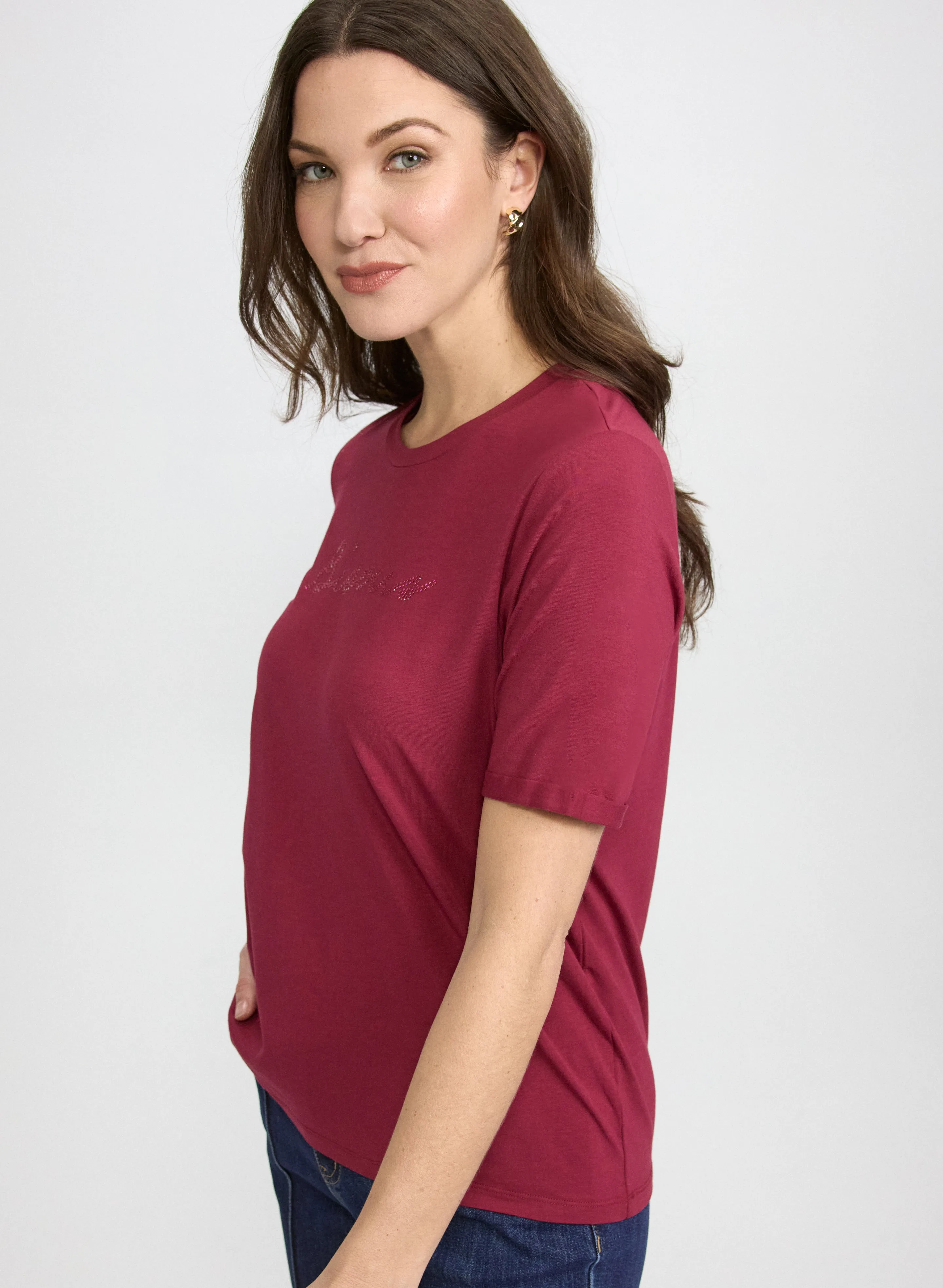 'Bisous' T-Shirt sold by Laura