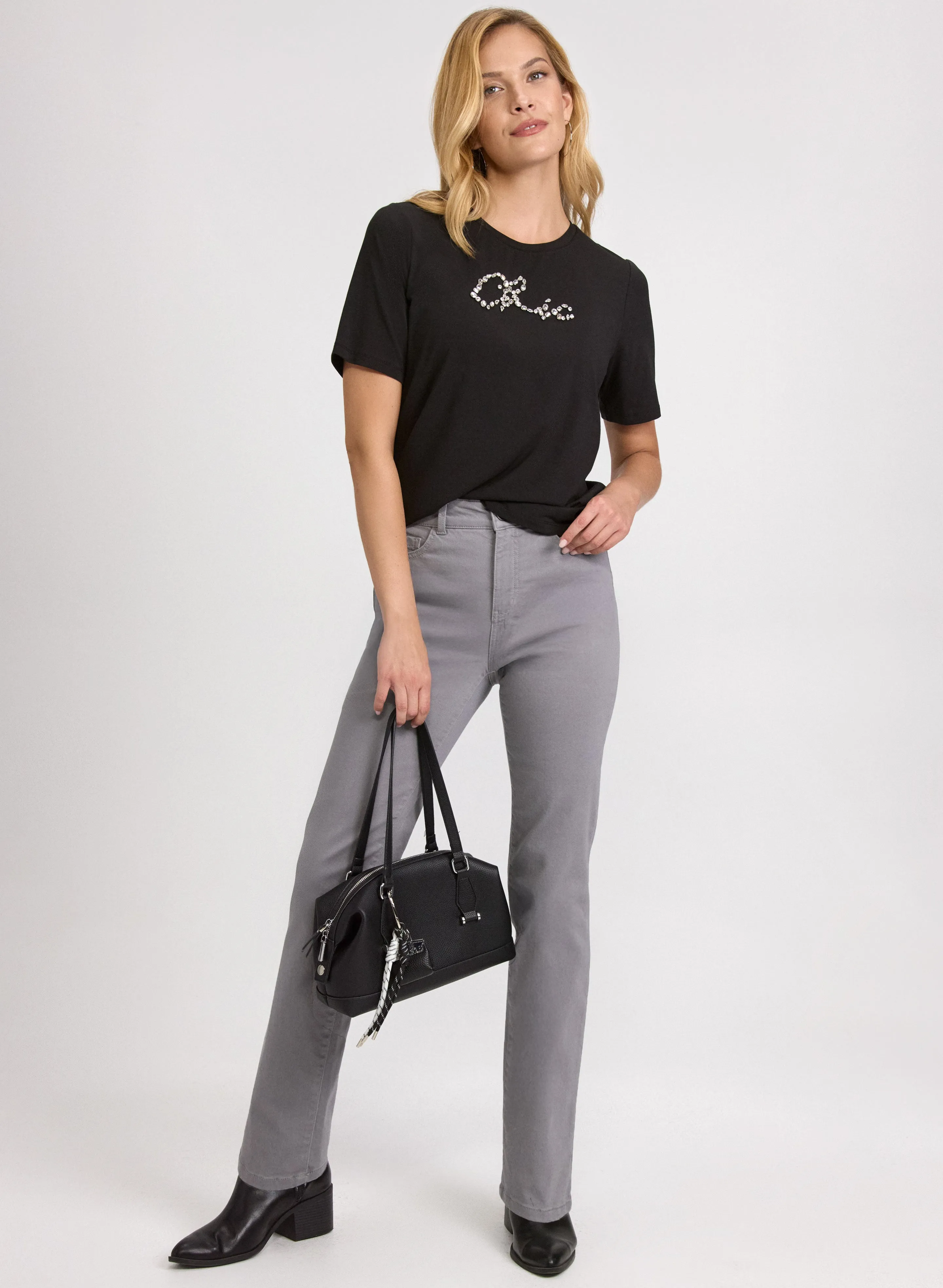 Chic Logo T-Shirt sold by Laura product image thumbnail 3