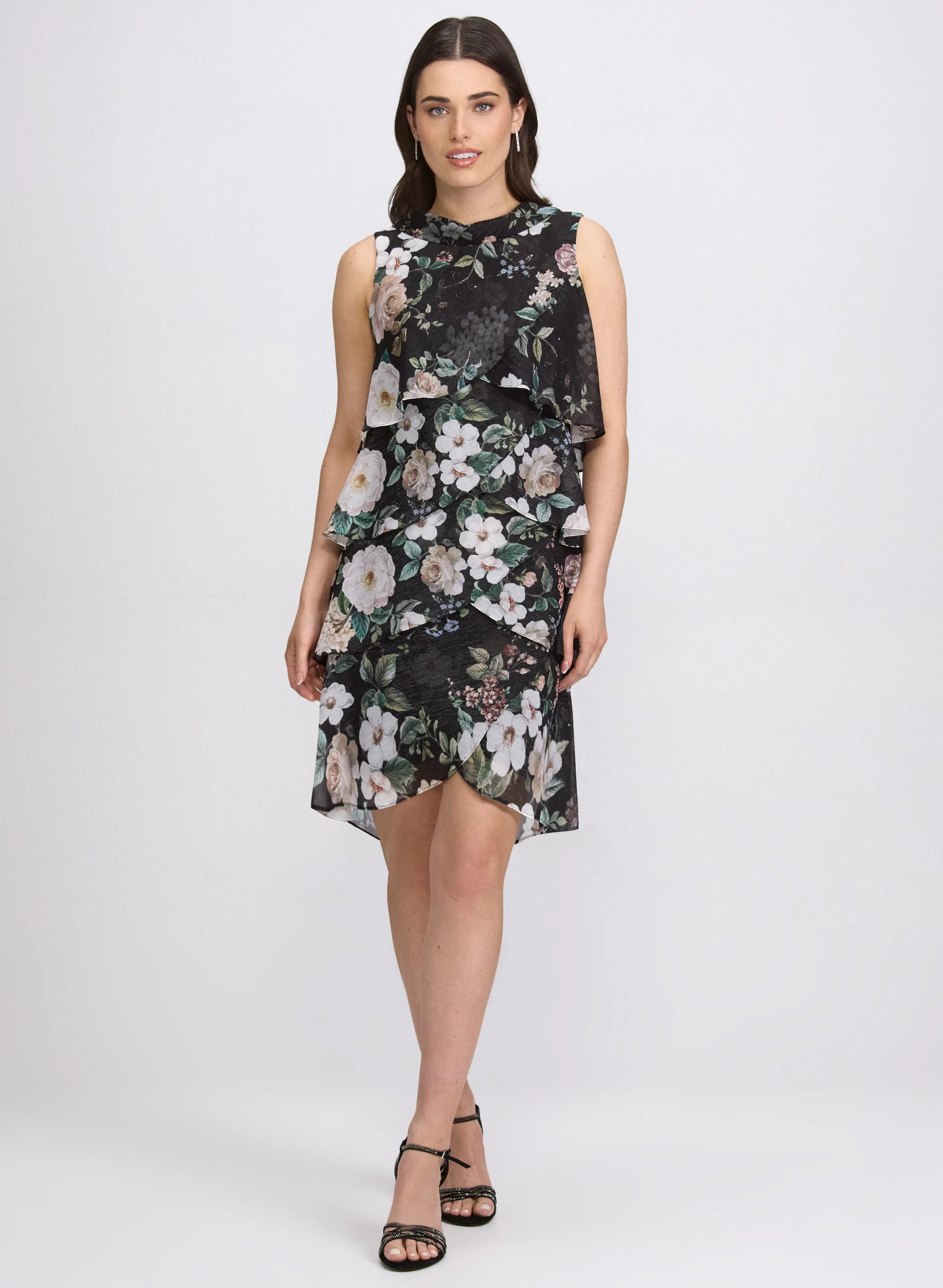 Robe étagée à motif floral sold by Laura