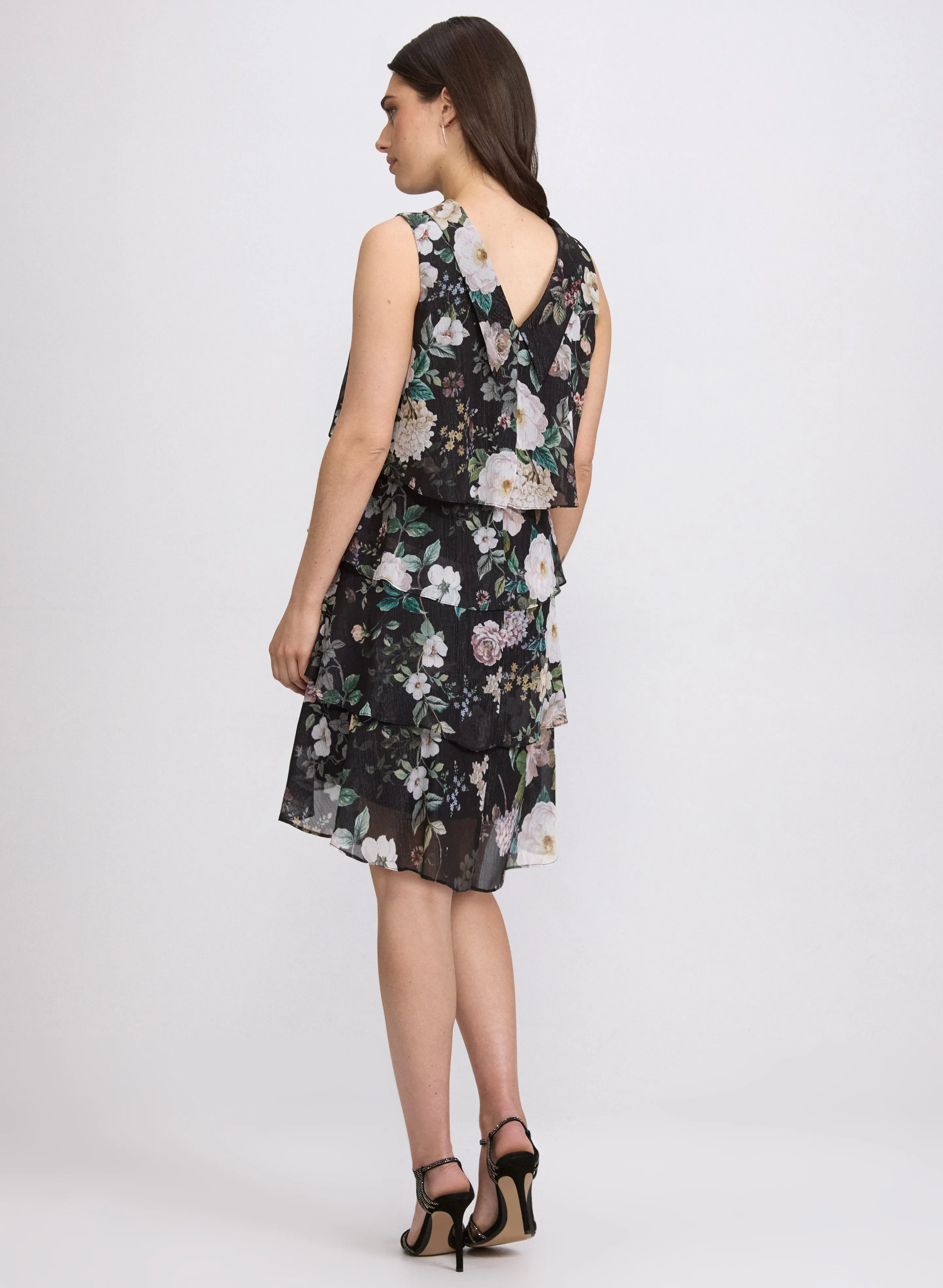Robe étagée à motif floral sold by Laura product image thumbnail 4