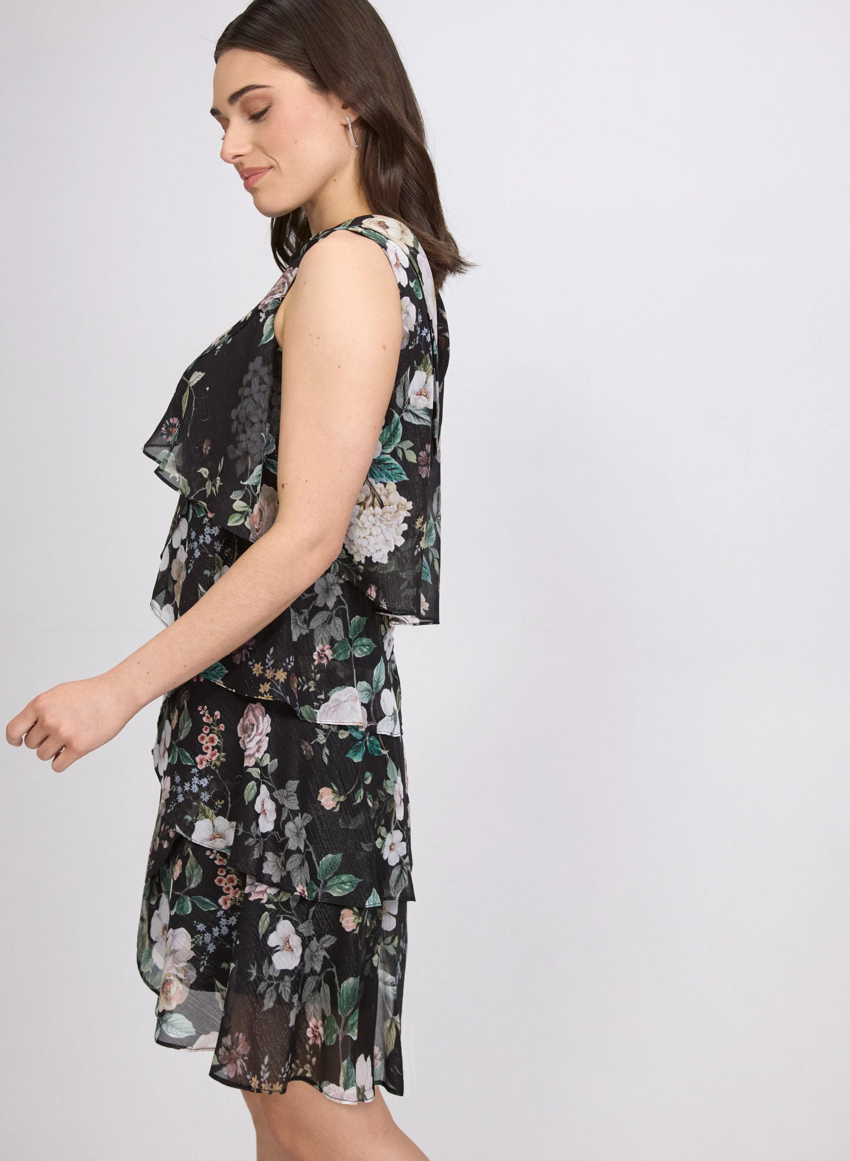 Robe étagée à motif floral sold by Laura product image thumbnail 2