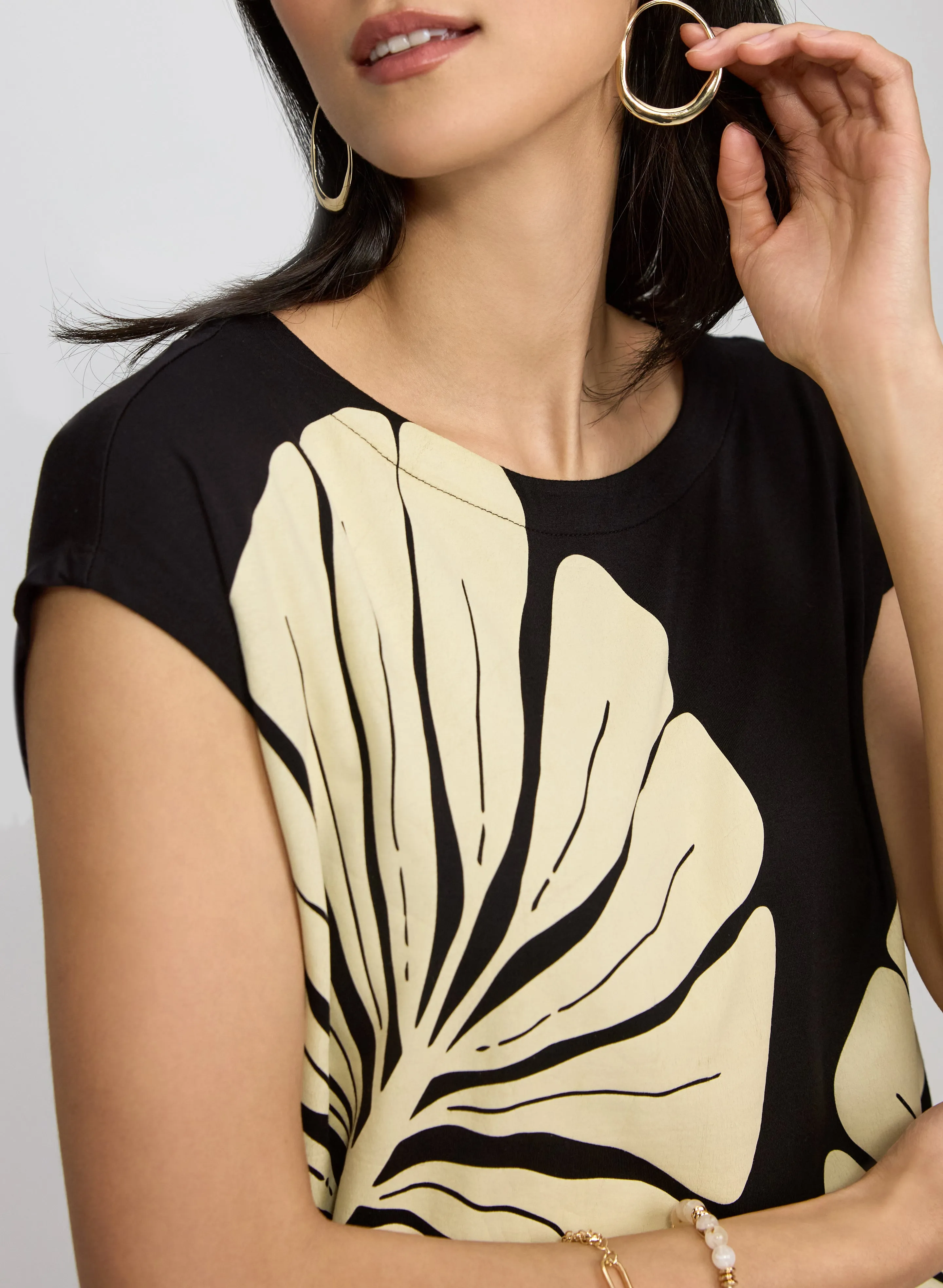 Palm Print T-Shirt sold by Laura product image thumbnail 2