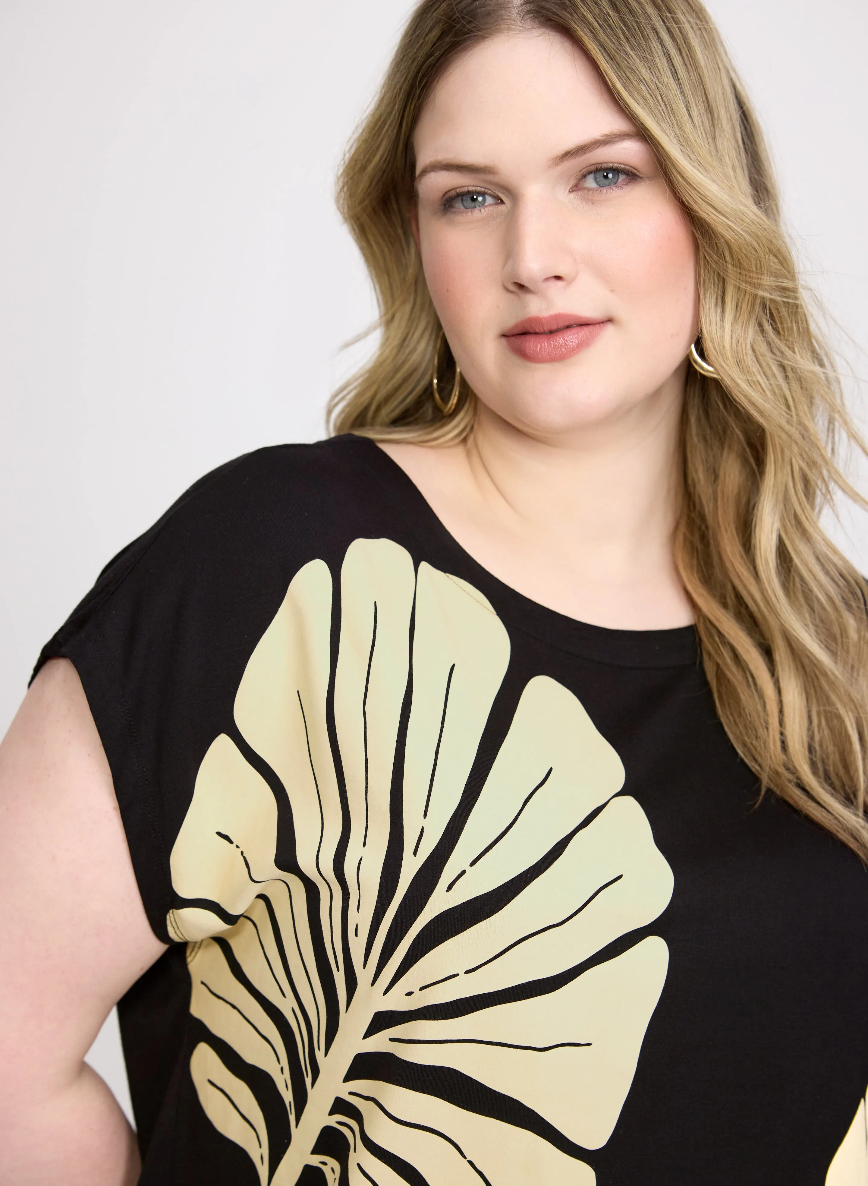 Palm Print T-Shirt sold by Laura product image thumbnail 5