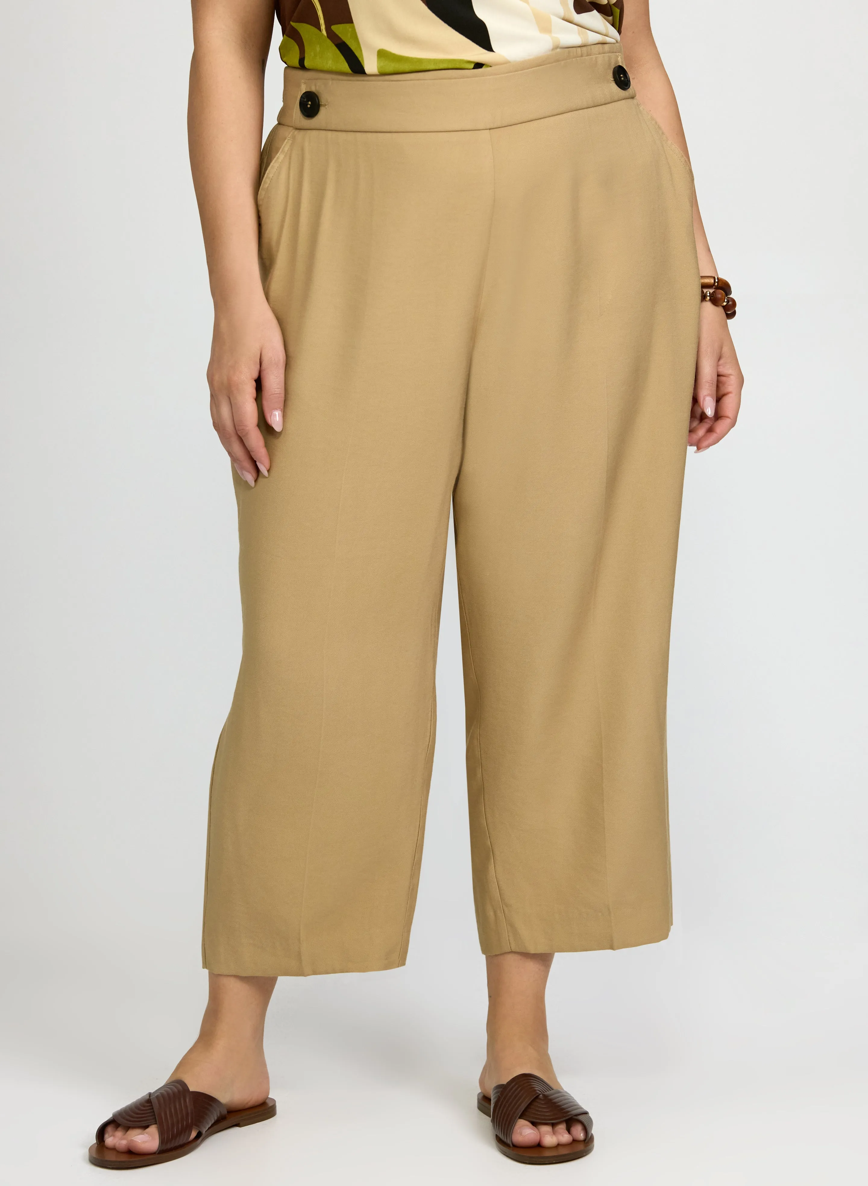 Pull-On Capris sold by Laura