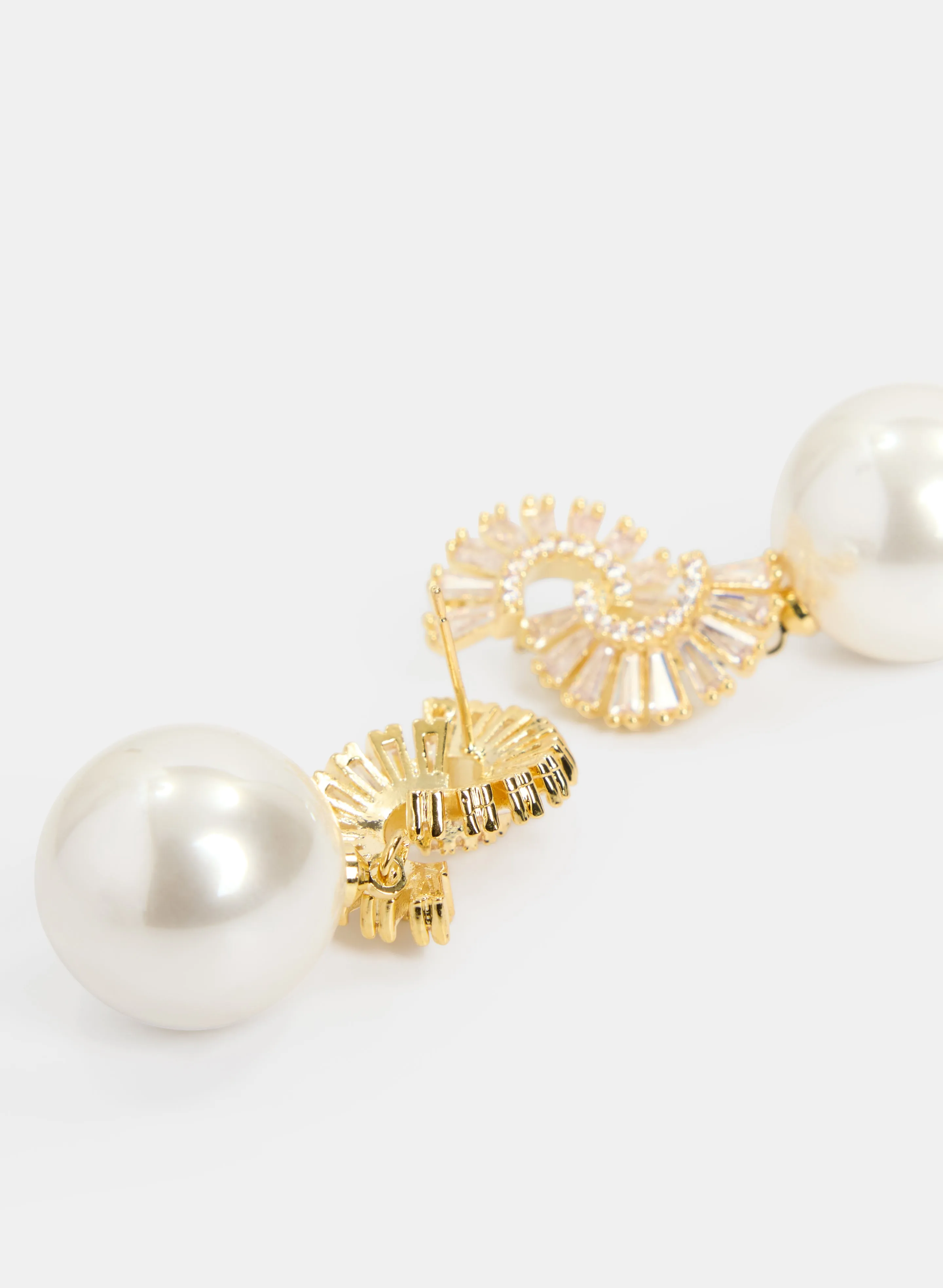 Pearl Drop Earrings sold by Laura product image thumbnail 2