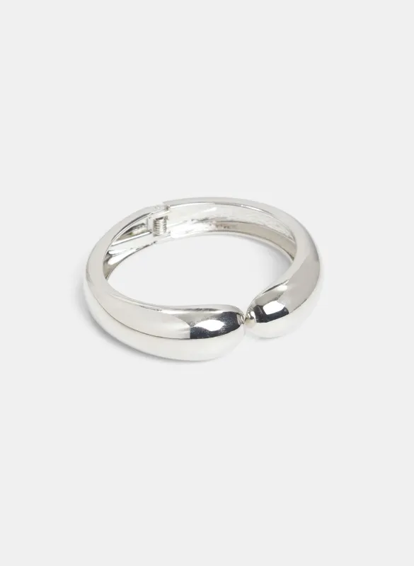 Open Hinge Bangle made by Laura